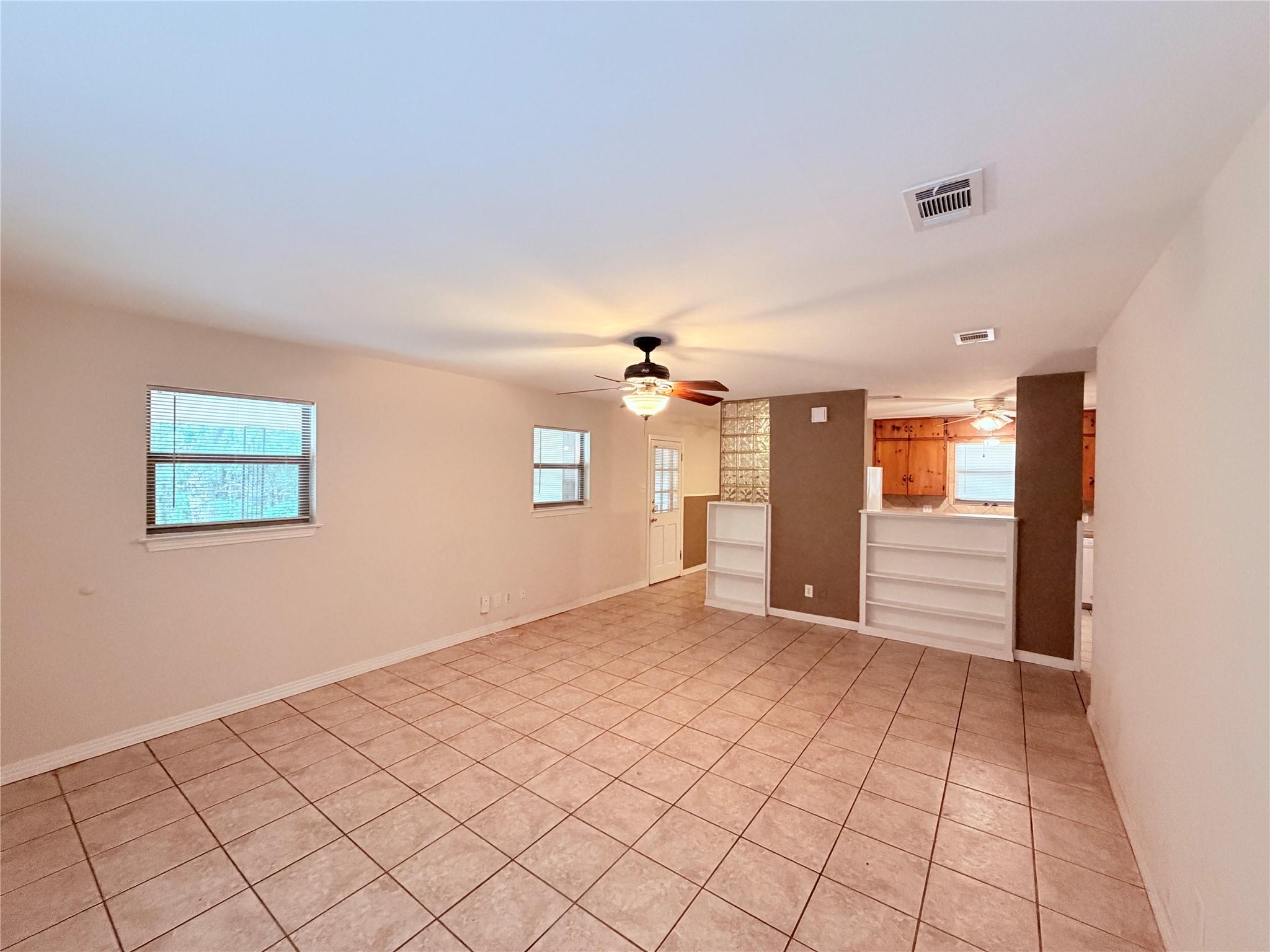 5915 Sunshine Dr Property Photo 3