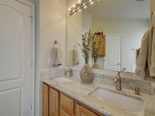 2400 Nan Ln Property Photo 10
