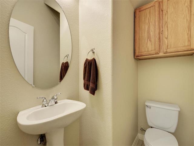 2400 Nan Ln Property Photo 15