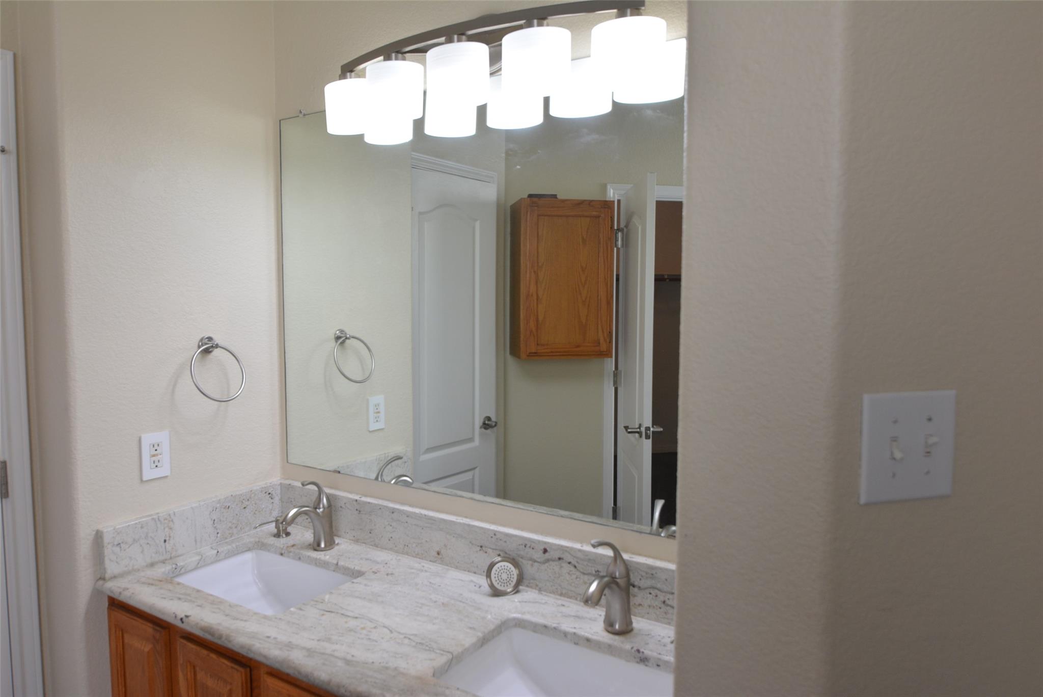 2400 Nan Ln Property Photo 26