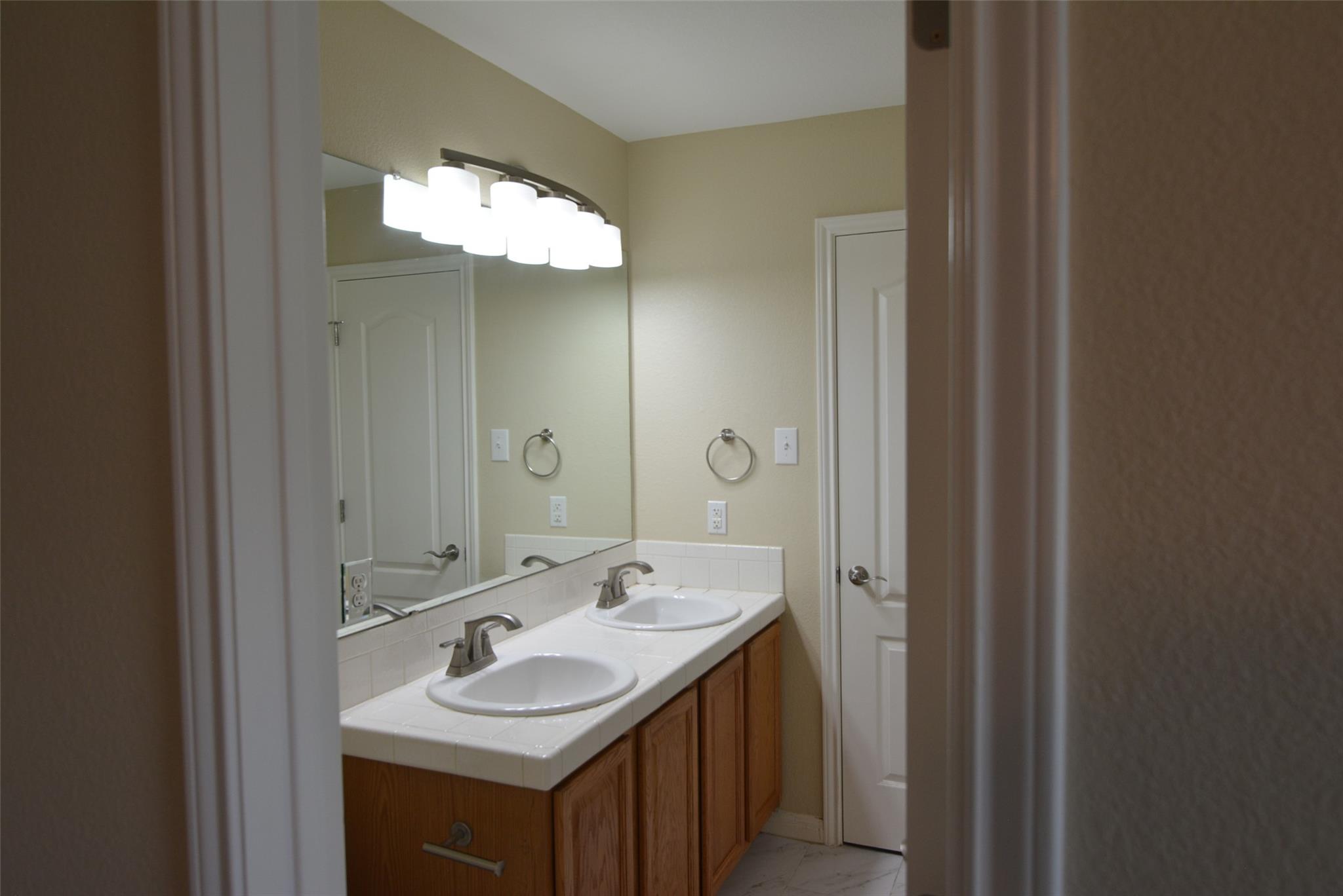 2400 Nan Ln Property Photo 37