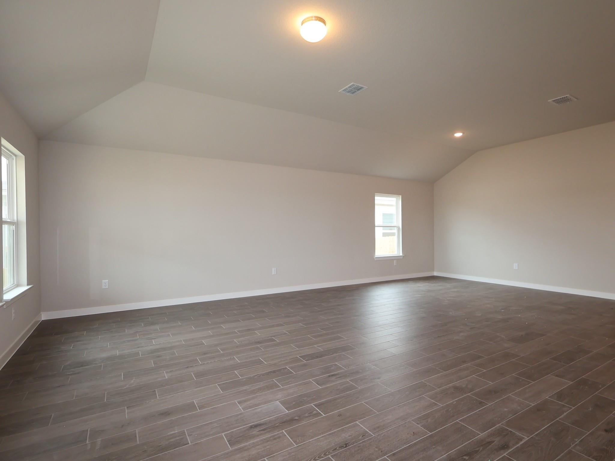 12308 Setting Peak Ln Property Photo 7