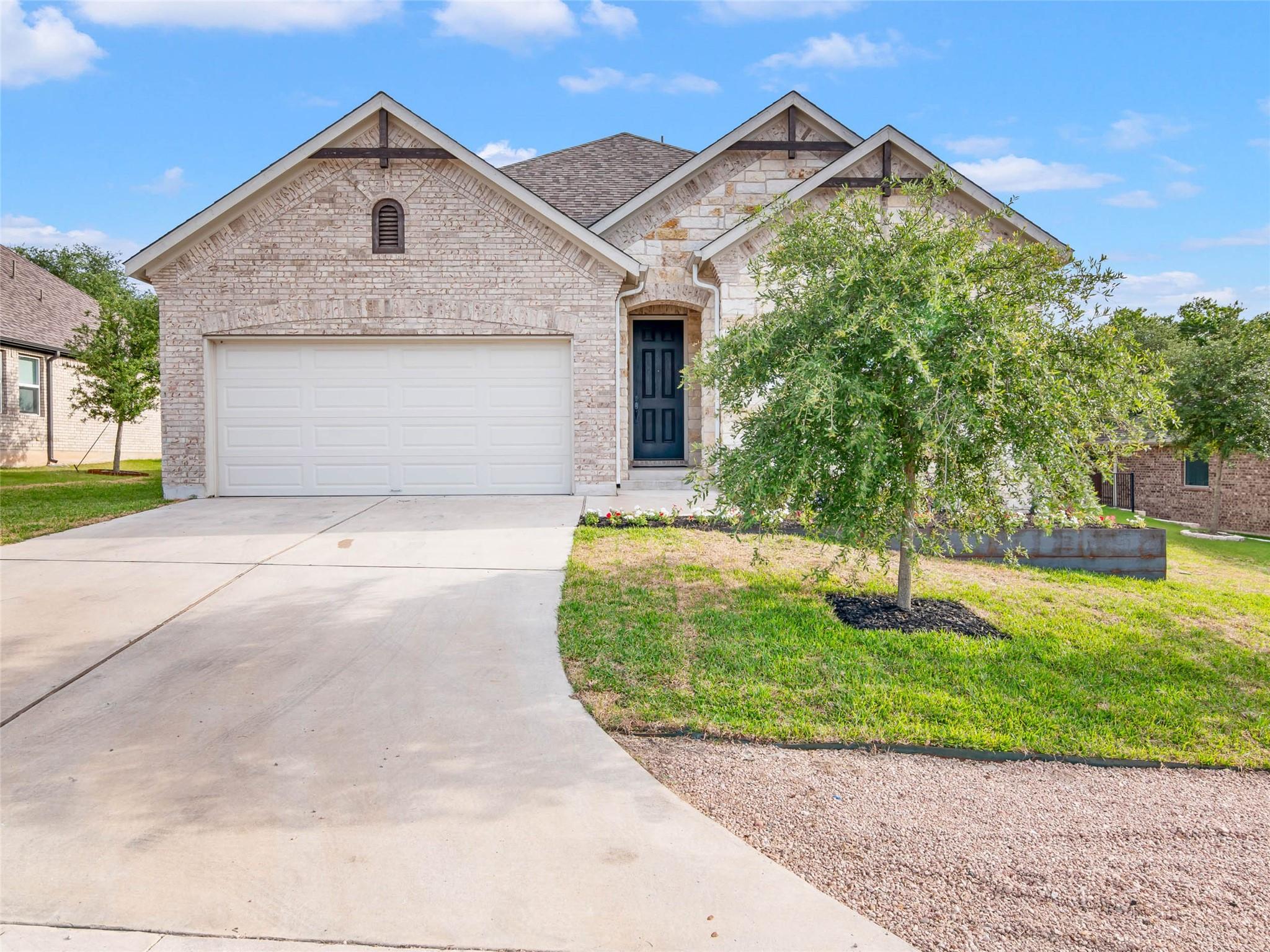 8505 Moccasin Path Property Photo 5