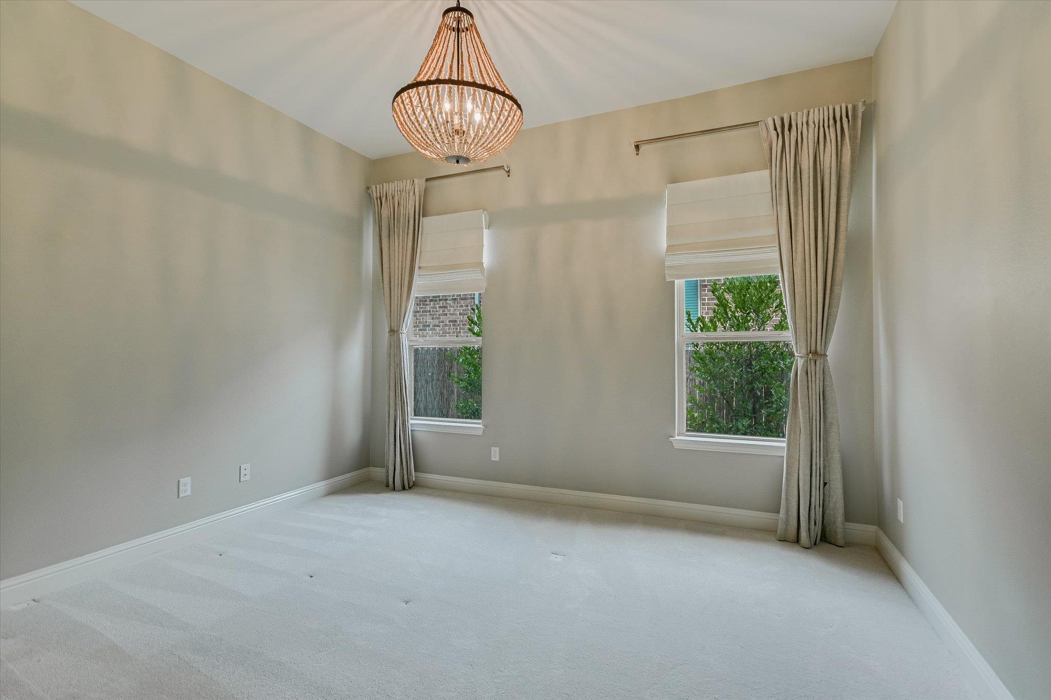 2304 Belen Dr Property Photo 15