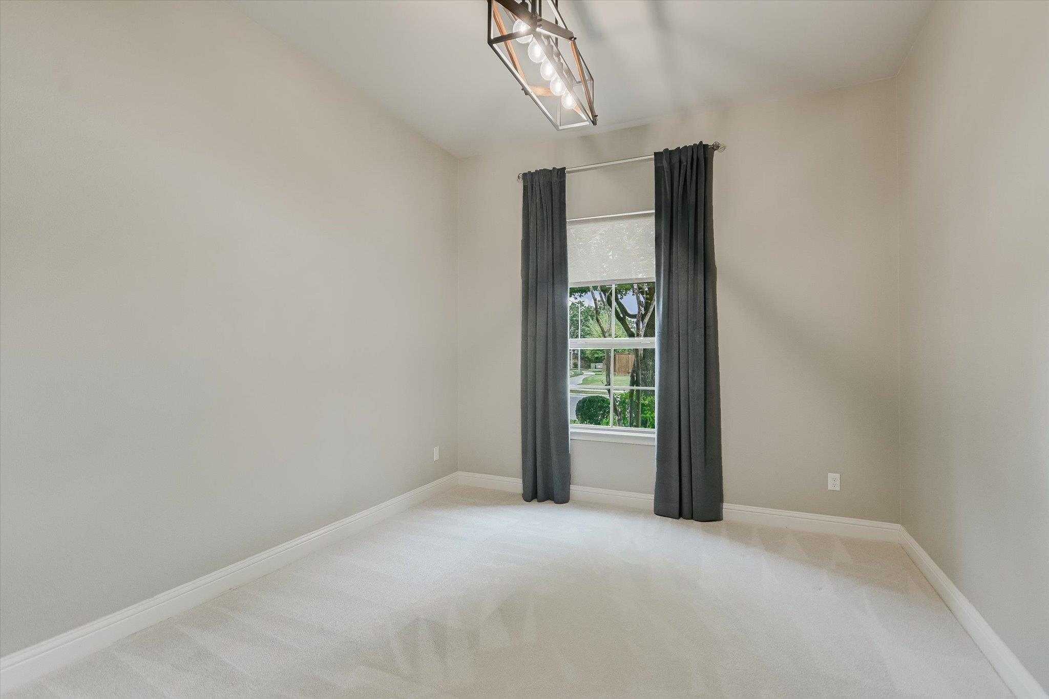 2304 Belen Dr Property Photo 16