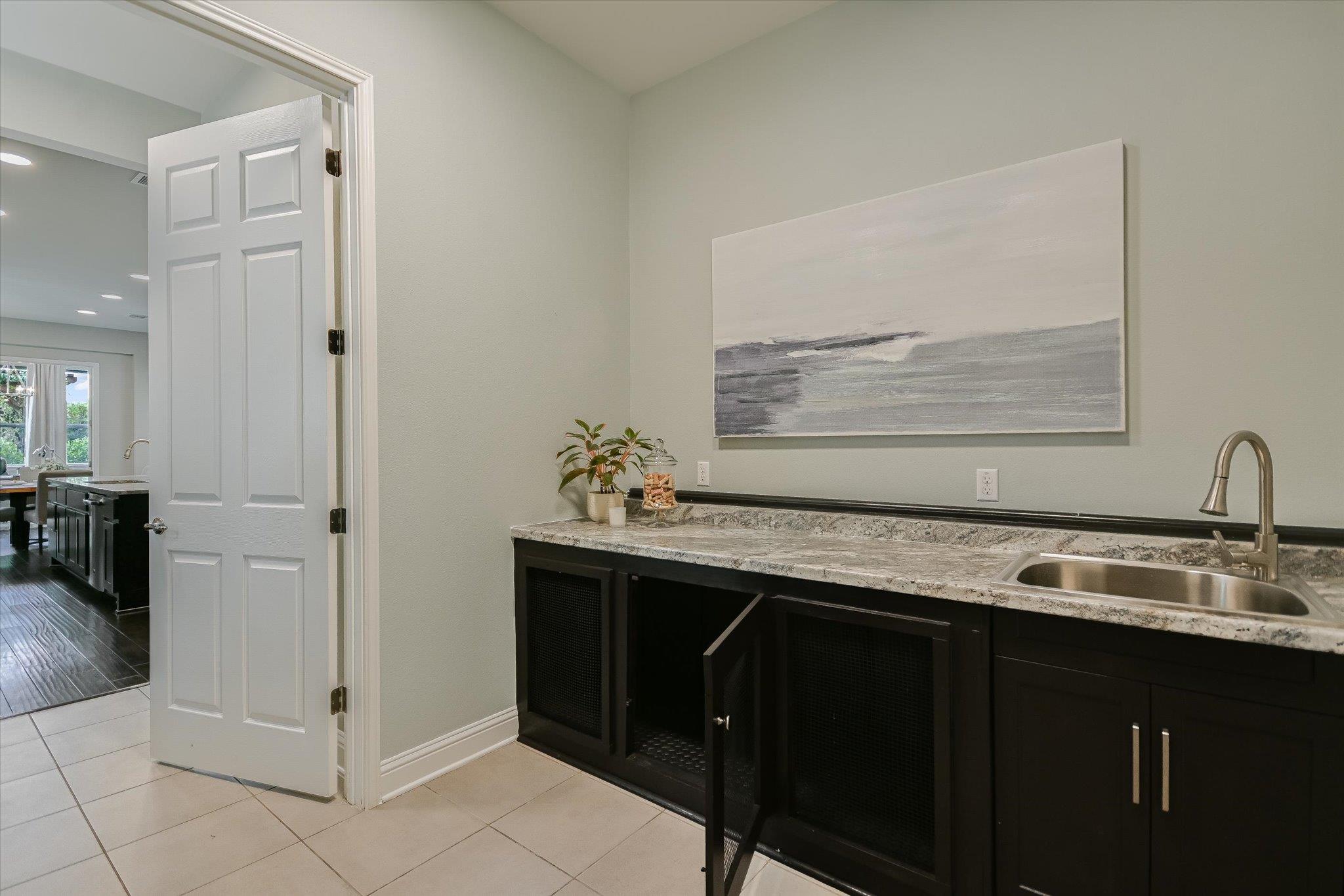 2304 Belen Dr Property Photo 19