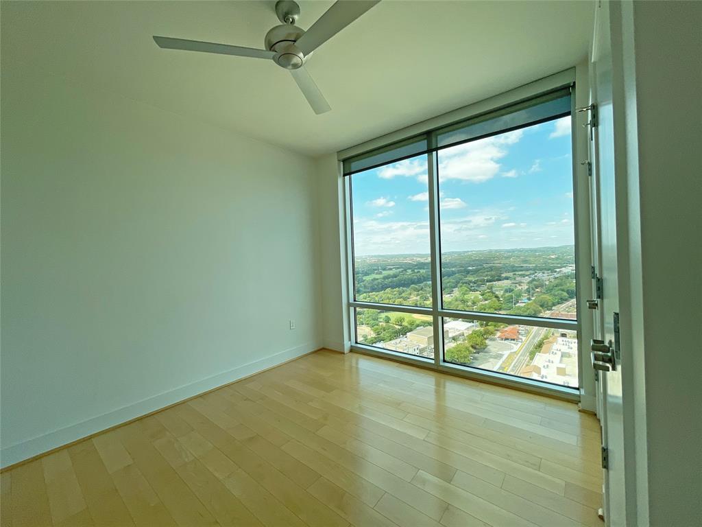 300 Bowie St 2705 Property Photo 20