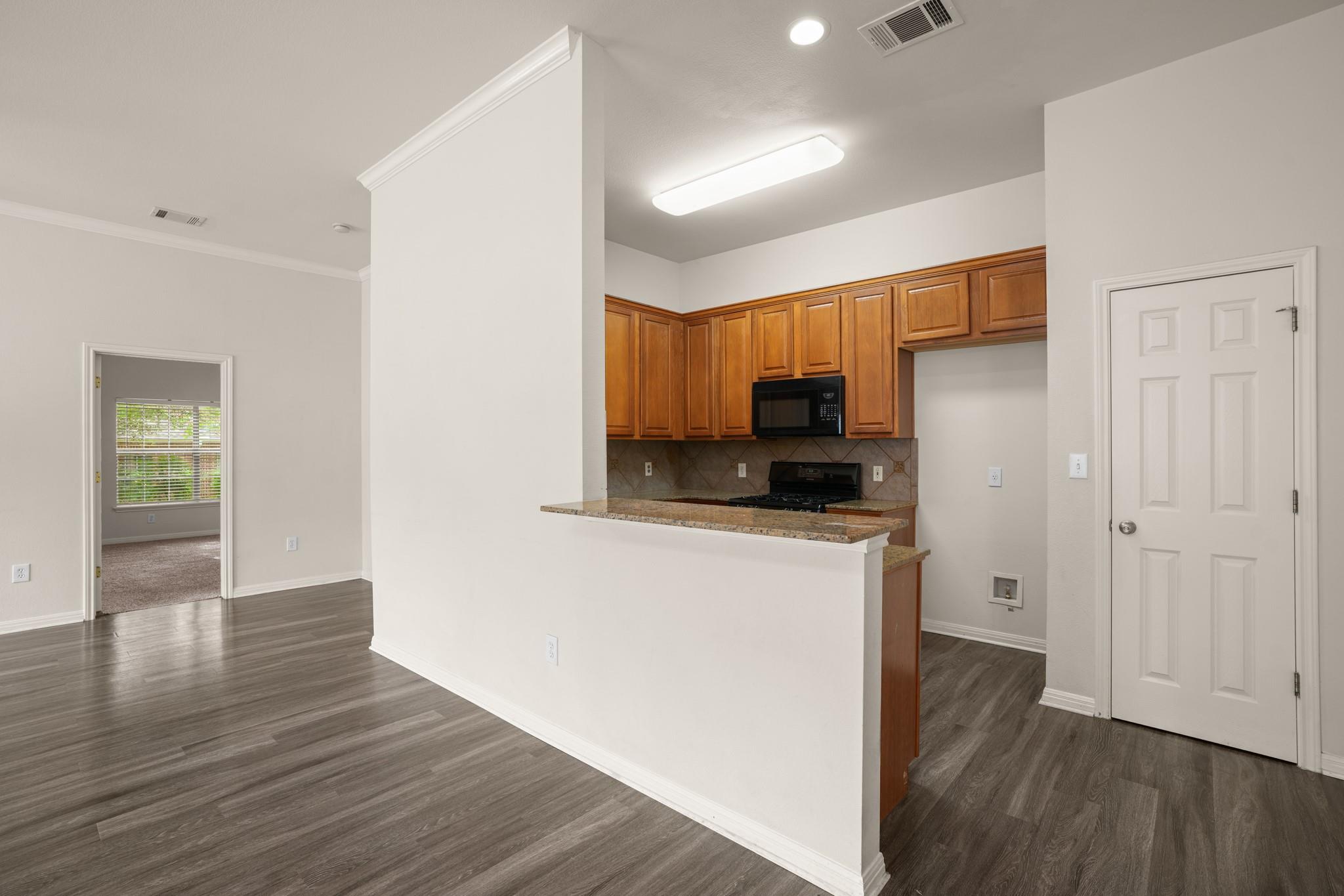 5515 Davis Ln #81 Property Photo 11