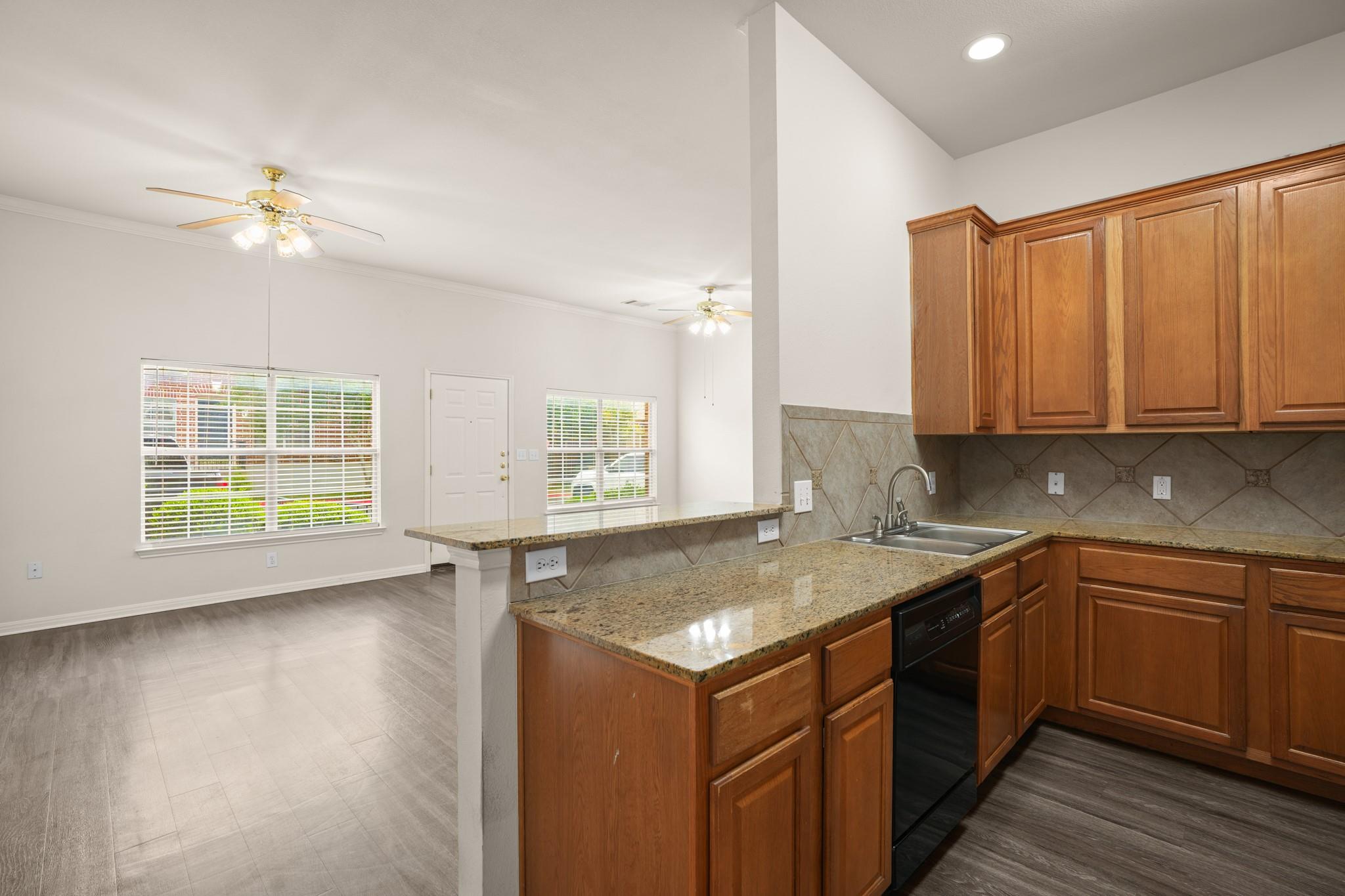 5515 Davis Ln #81 Property Photo 12