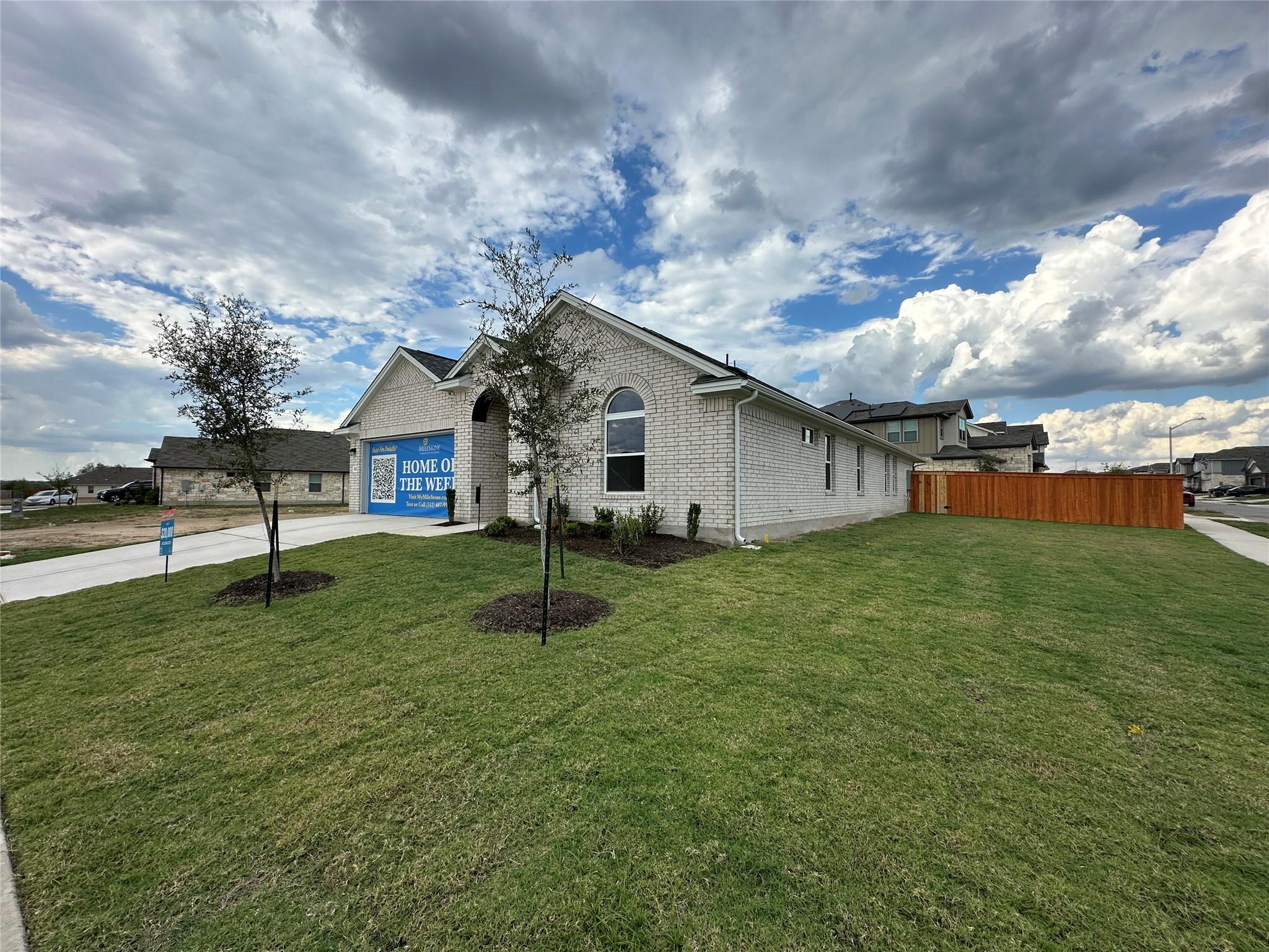 439 Backstays Loop Property Photo 1