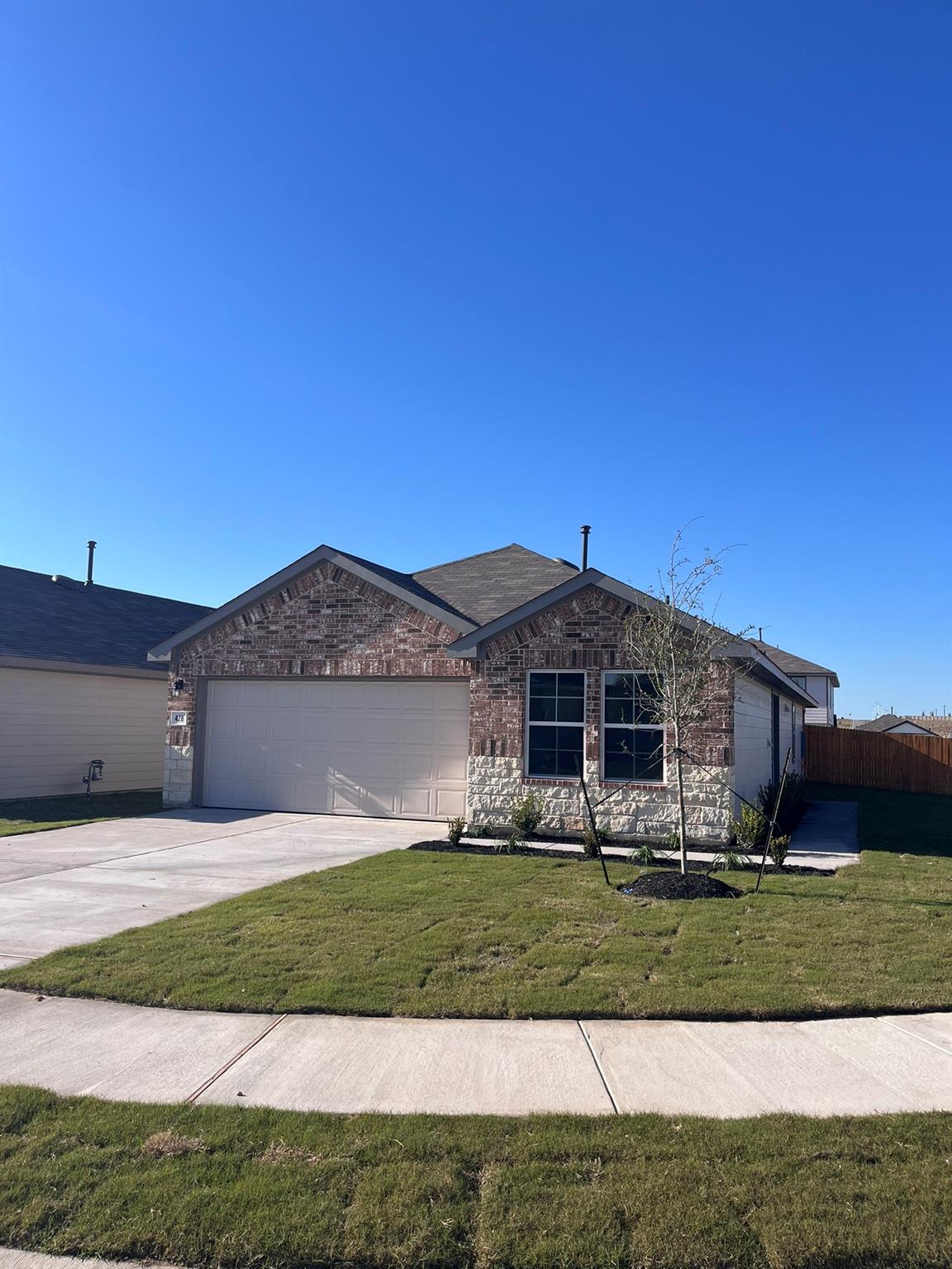 428 Lake Sweetwater Ln Property Photo 1