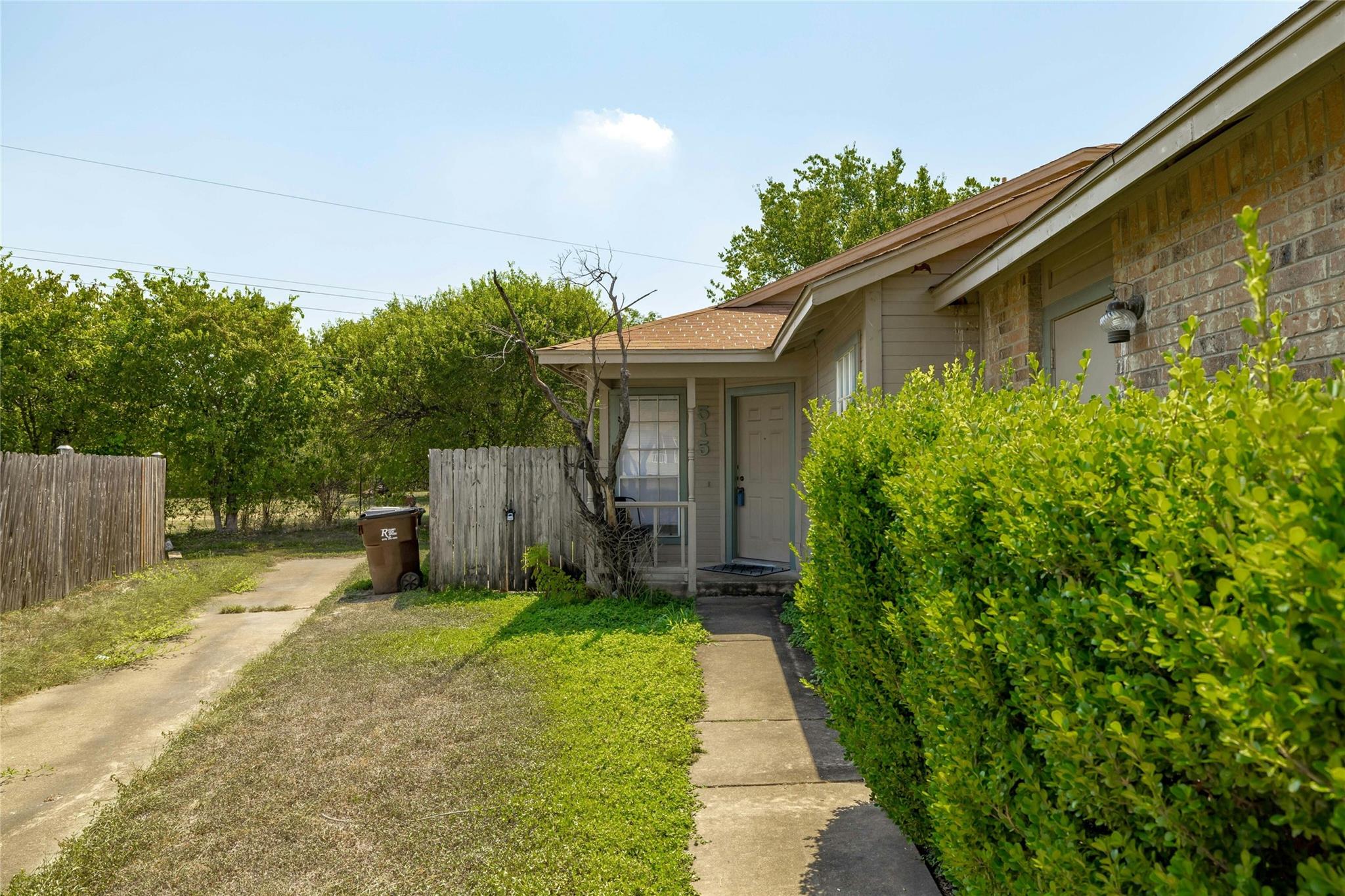 515 Sierra Cv Property Photo 3