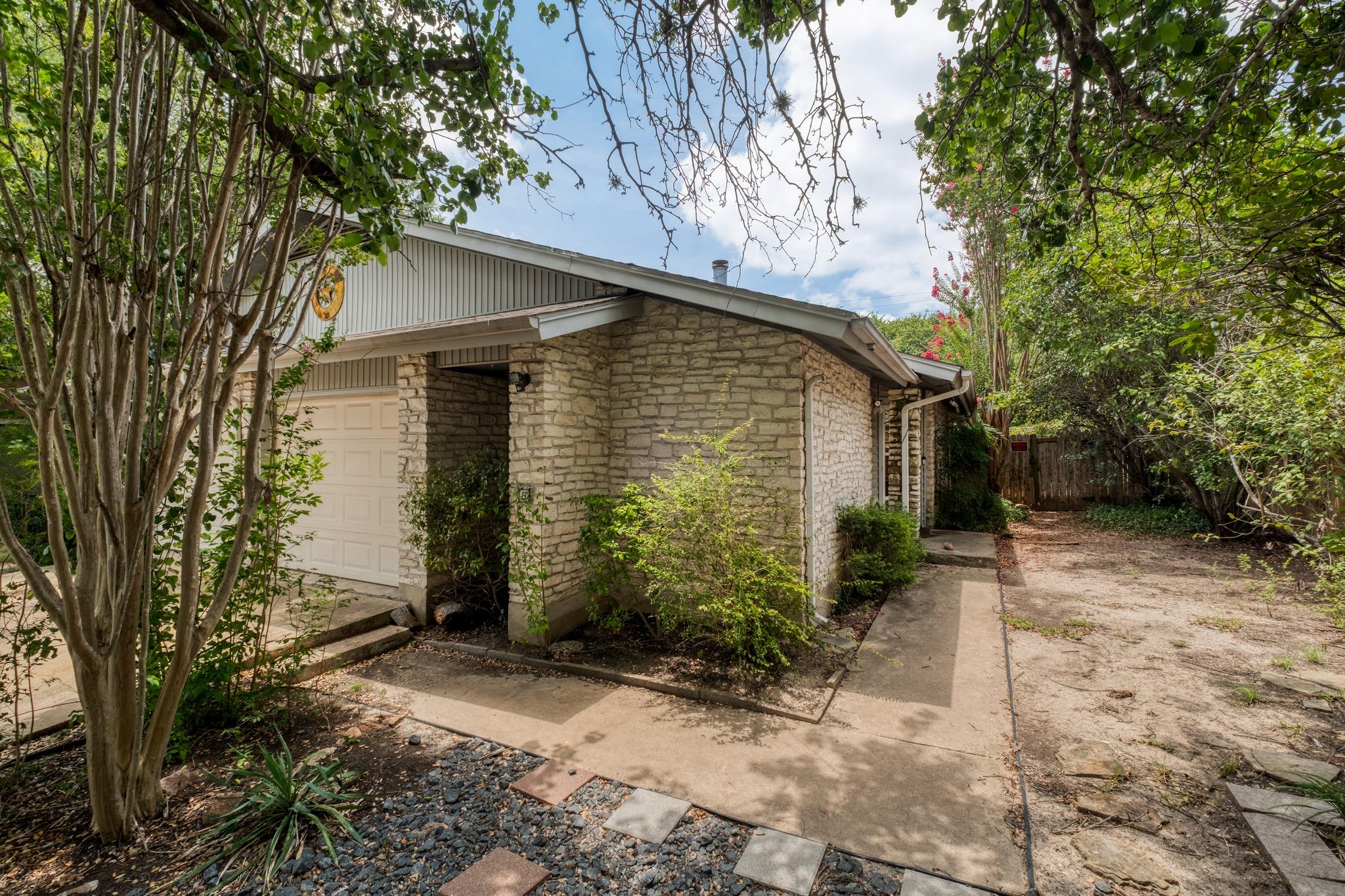 11116 Wandering Way Property Photo 1