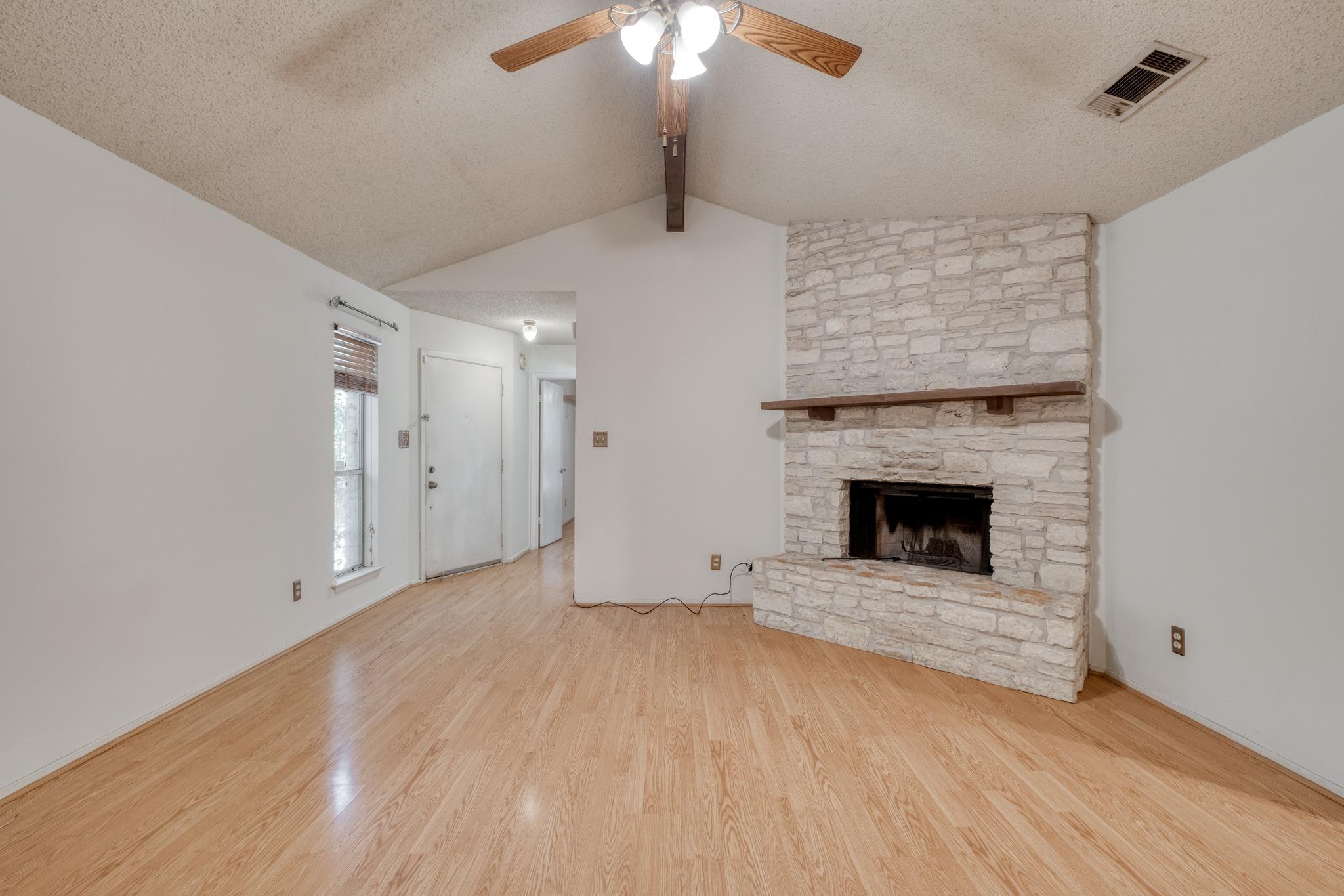 11116 Wandering Way Property Photo 8