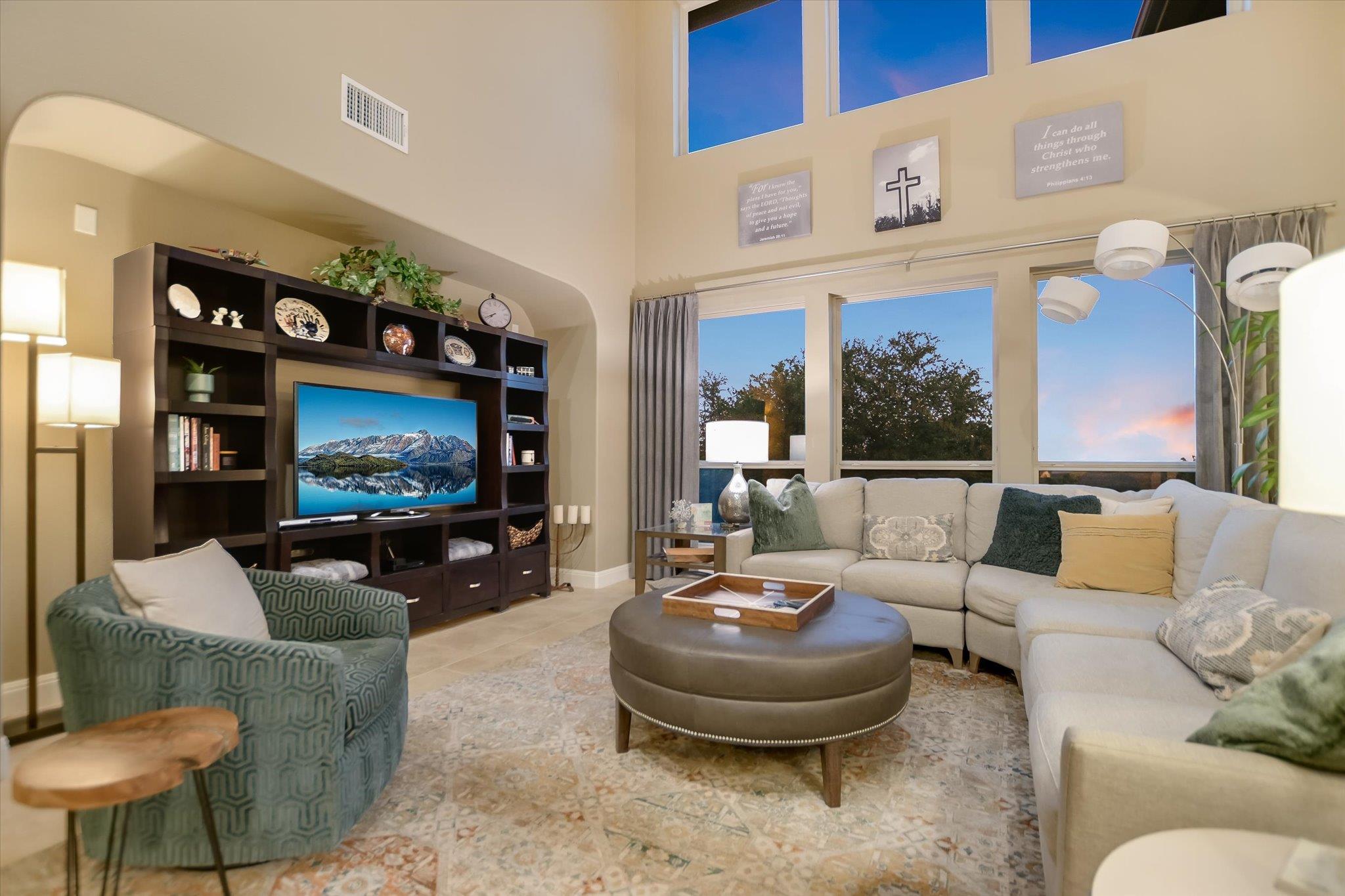 7733 Aria Loop Property Photo 4