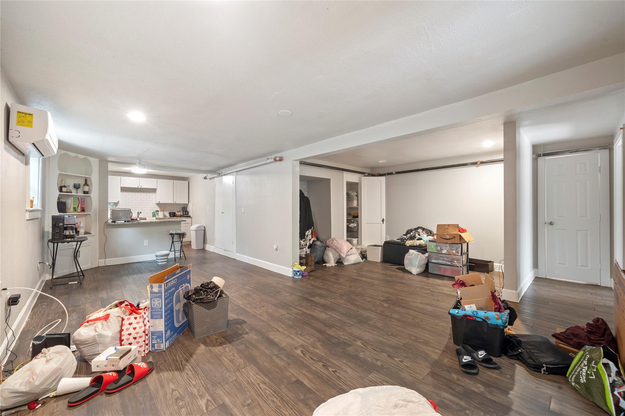 201 West 31st St #e Property Photo 7