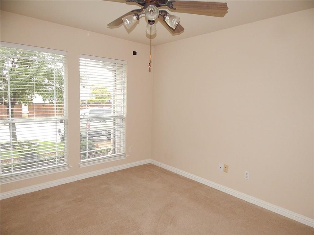 4300 Hidden Lake Xing Property Photo 15