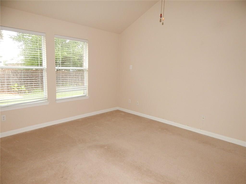 4300 Hidden Lake Xing Property Photo 17
