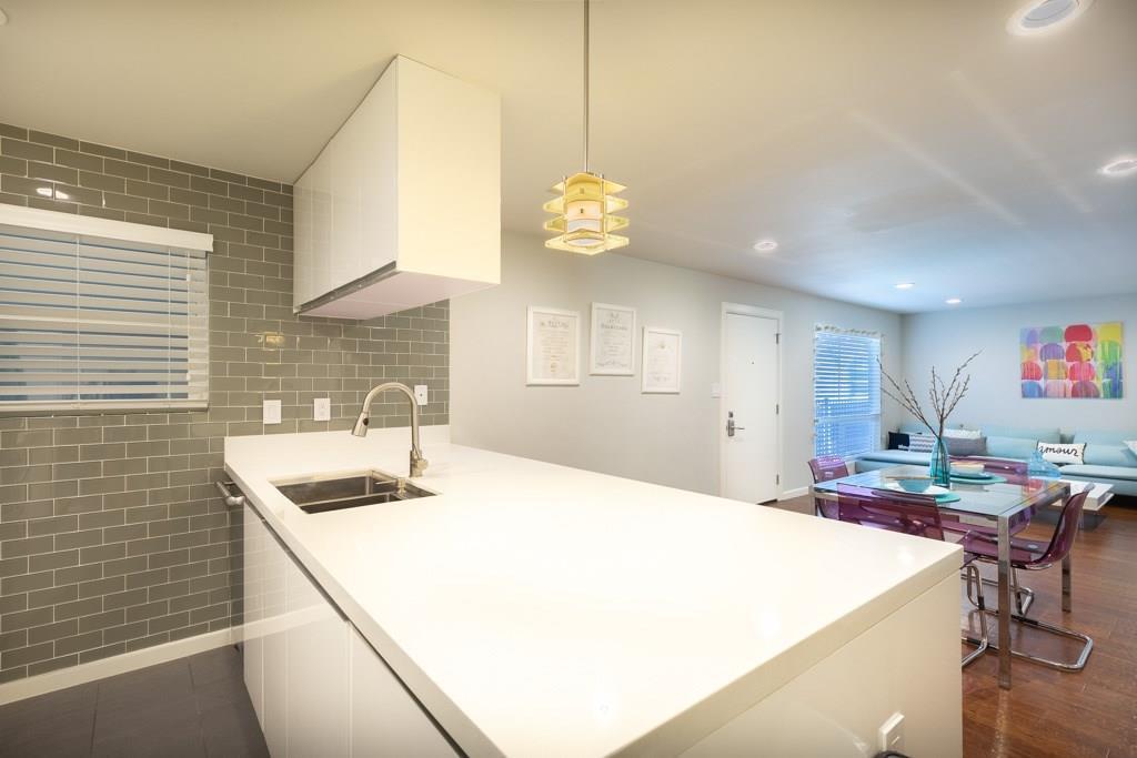 3110 Red River St #C-402 Property Photo 1