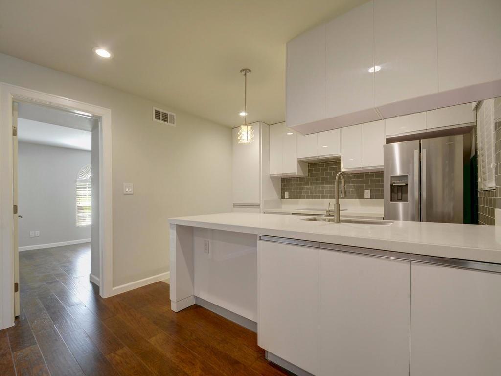 3110 Red River St #c-402 Property Photo 2