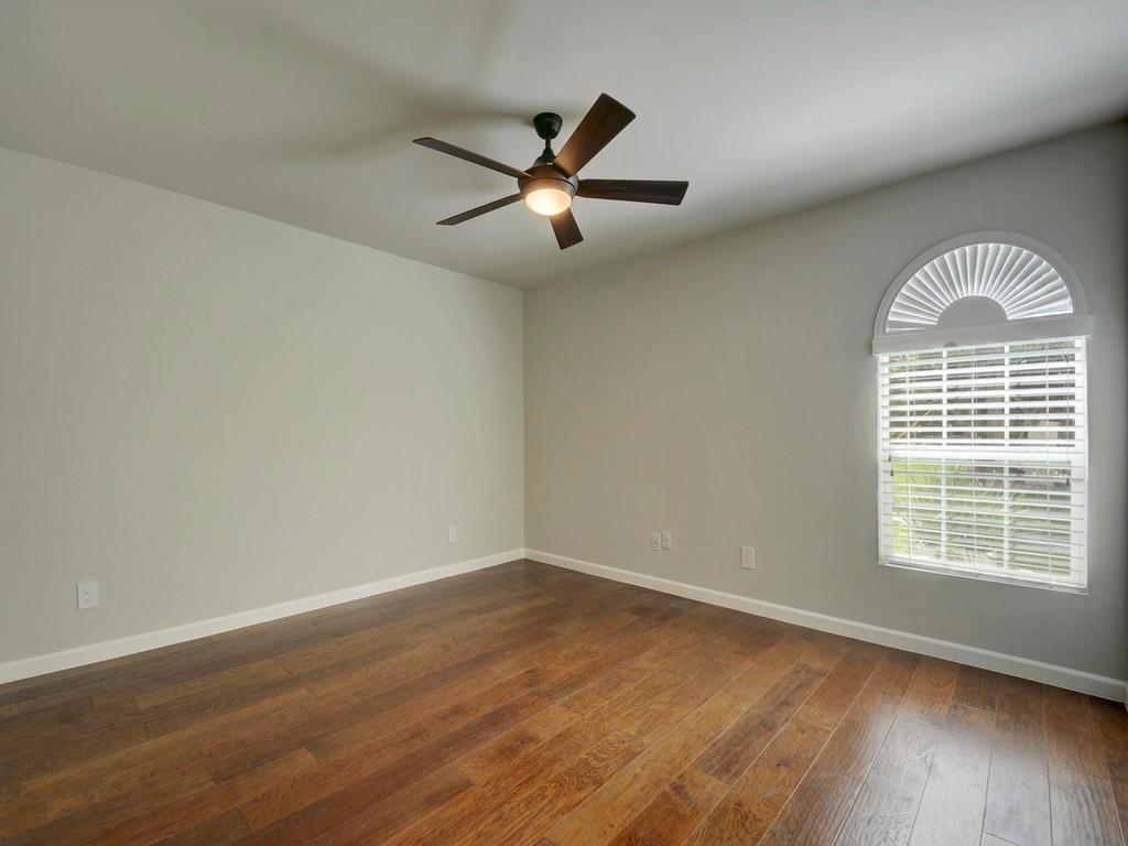 3110 Red River St #c-402 Property Photo 10