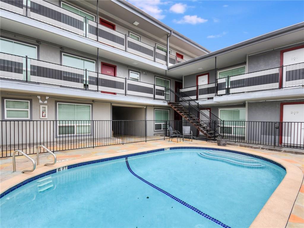 3110 Red River St #c-402 Property Photo 24
