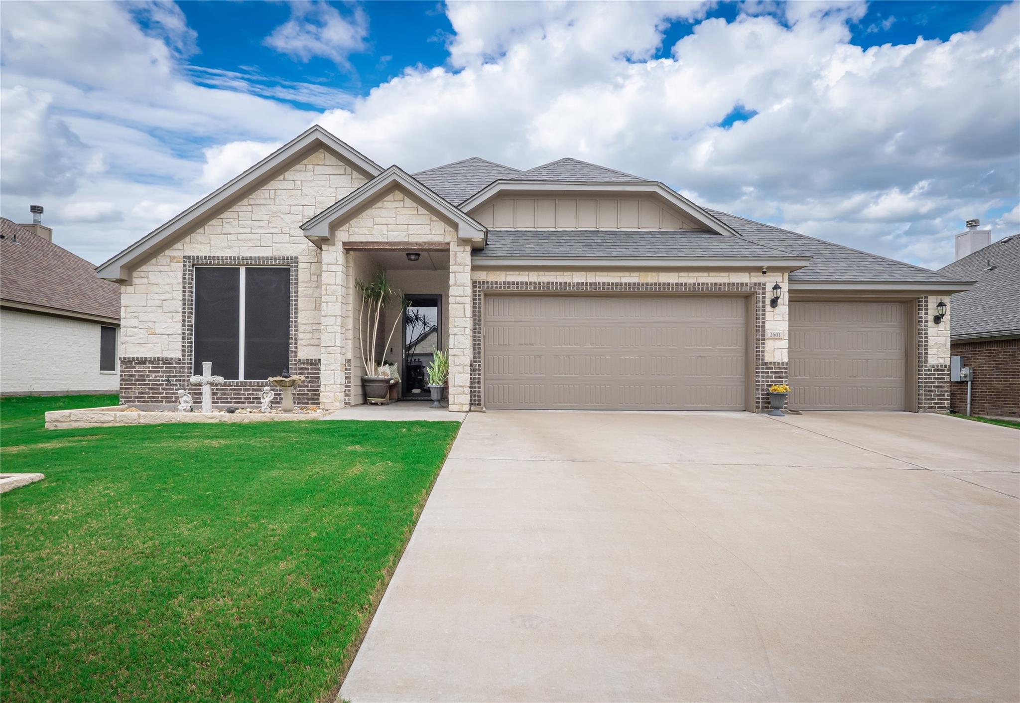 2601 Turtle Dove Dr Property Photo