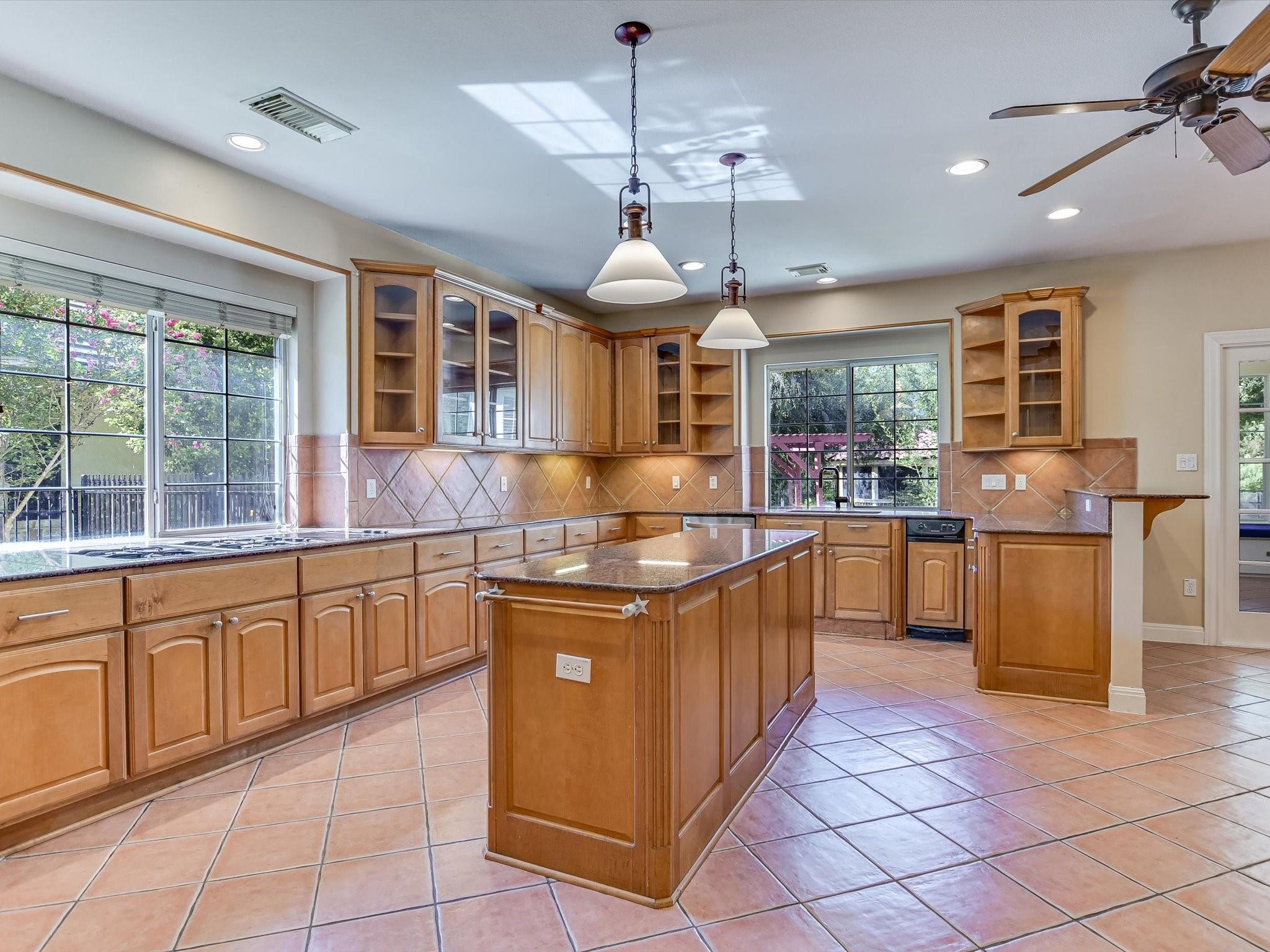 6 Wingreen Loop Property Photo 1