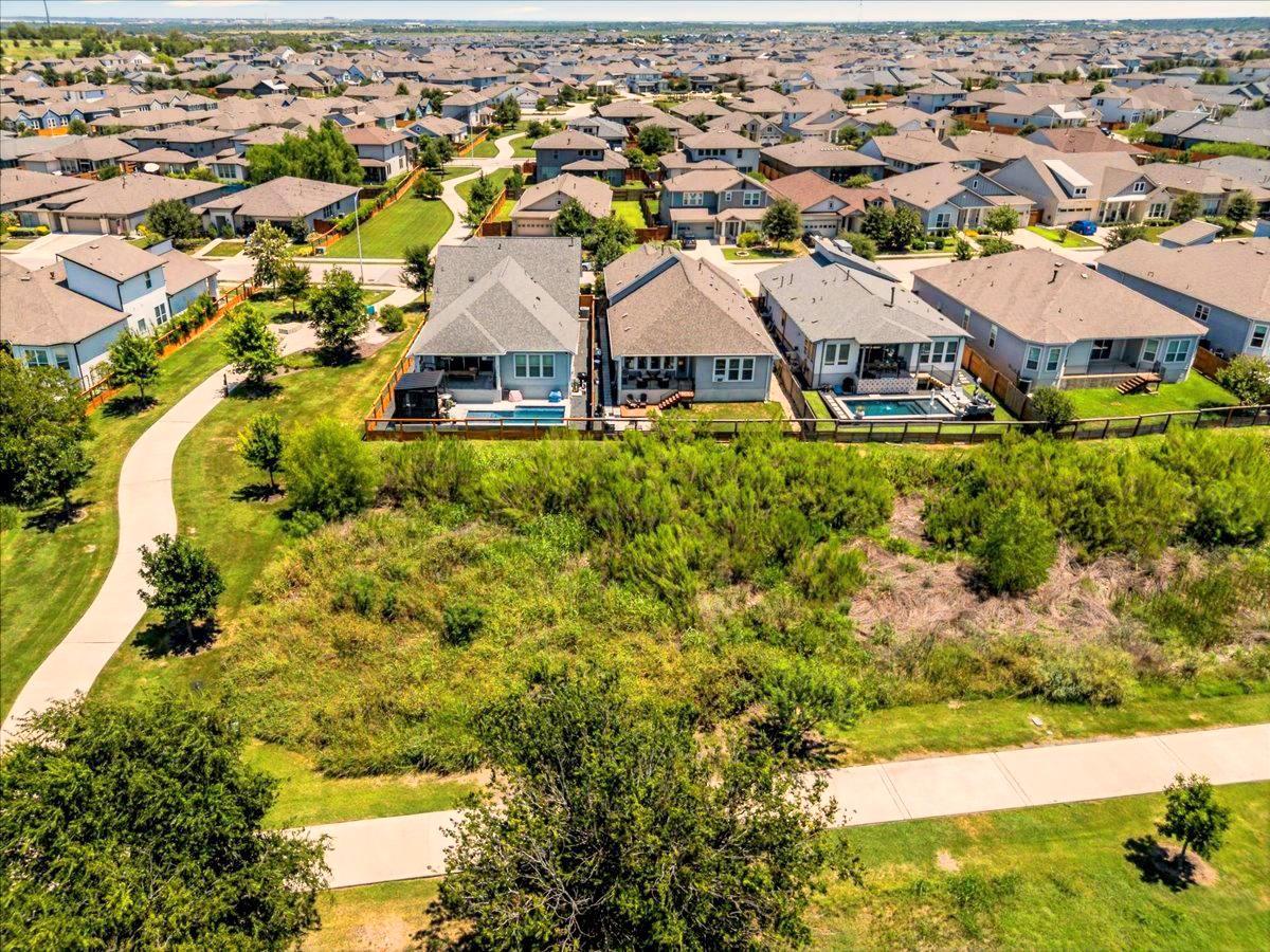 8116 Bestride Bnd Property Photo 2