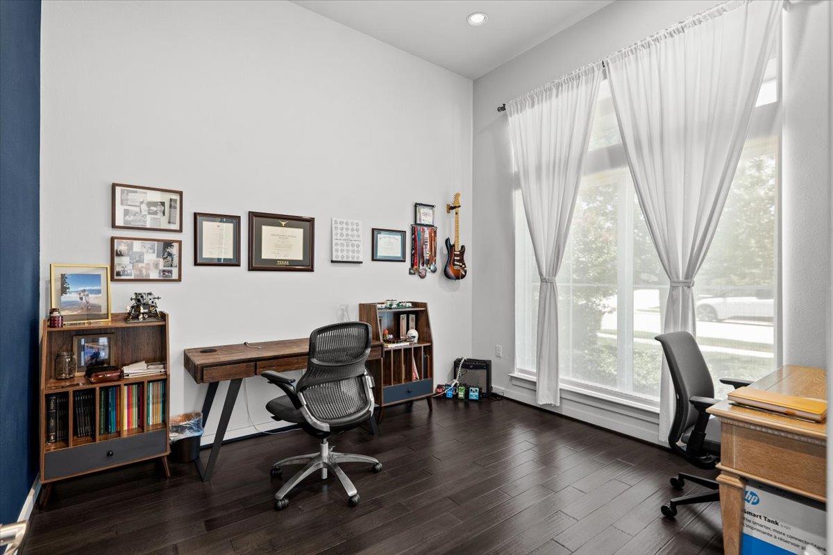 8116 Bestride Bnd Property Photo 11