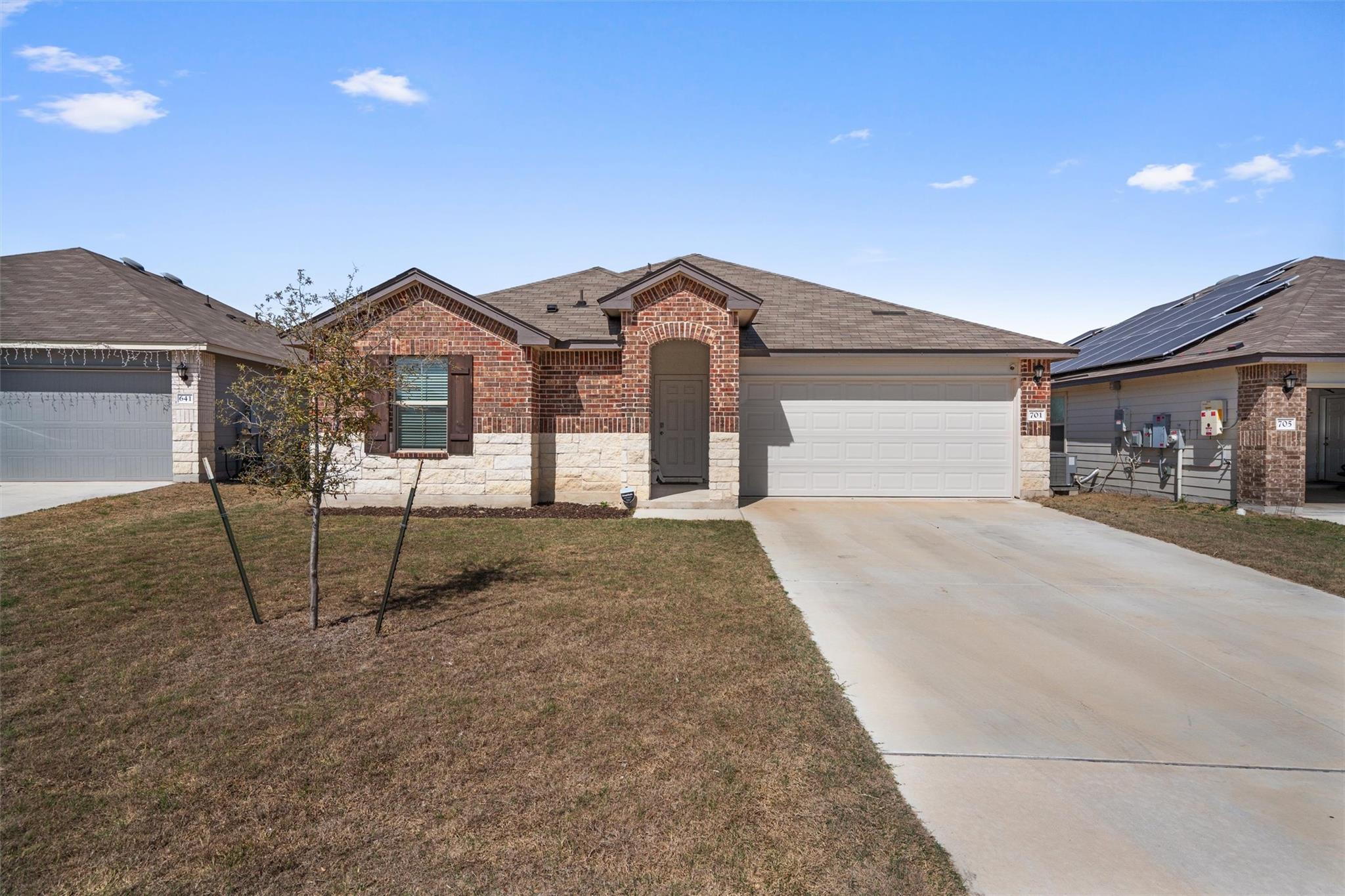 701 Taggart Trl Property Photo 1