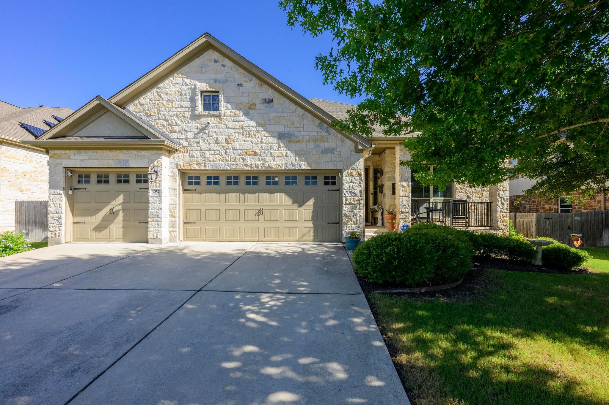 292 Swallowtail Dr Property Photo 1
