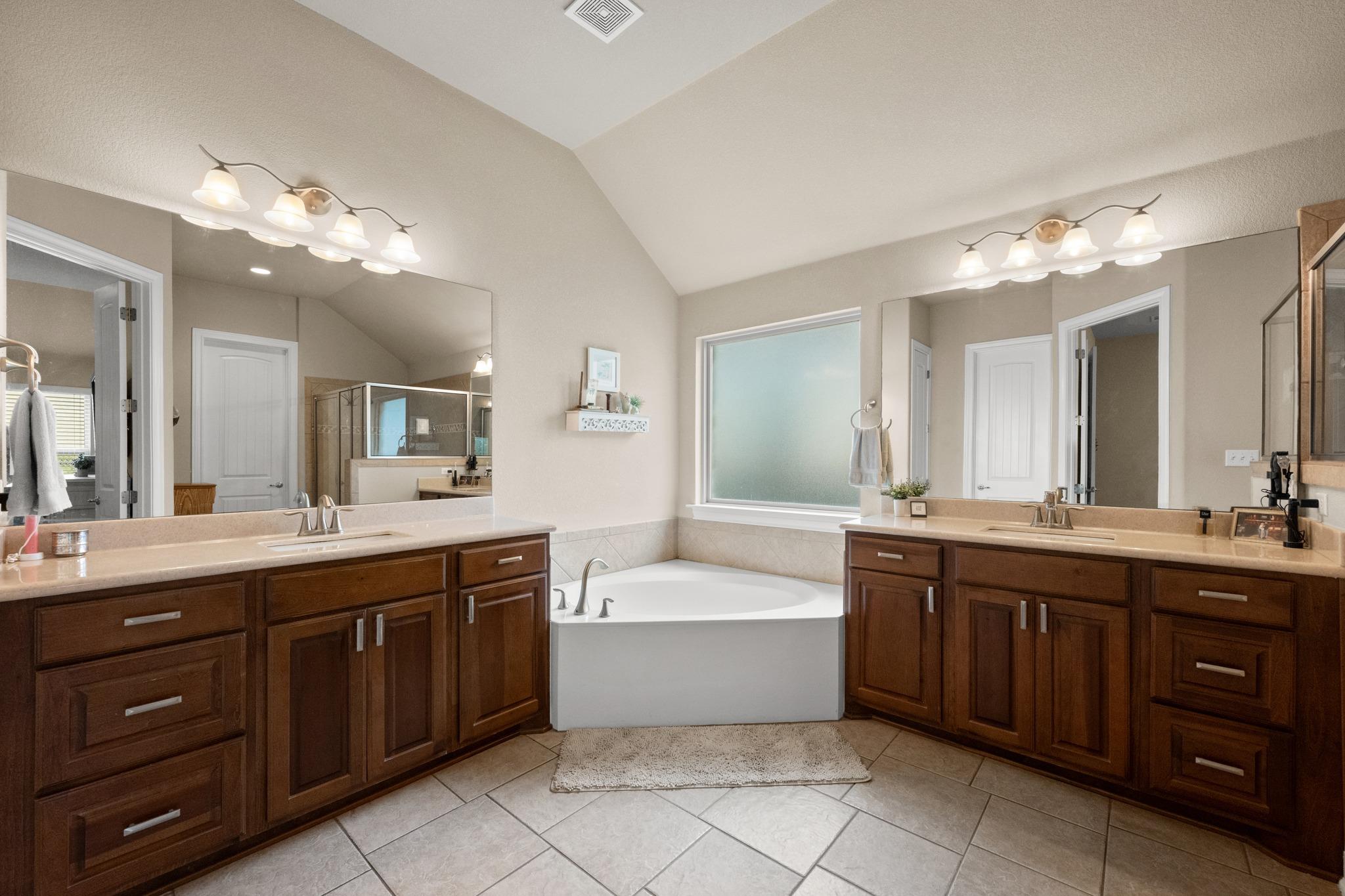 292 Swallowtail Dr Property Photo 15