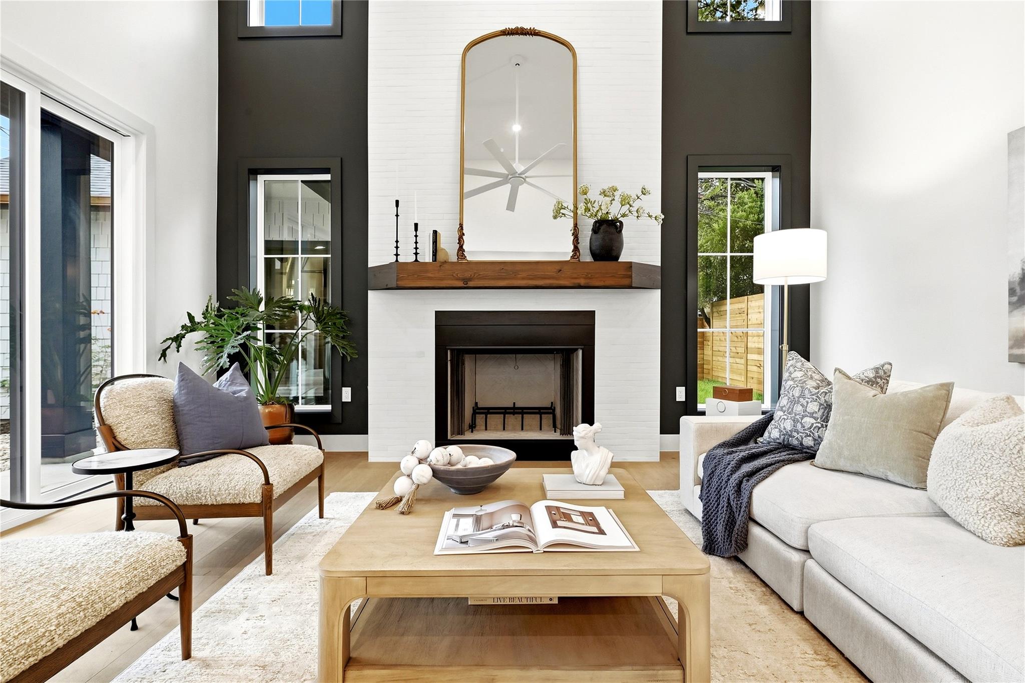 1201 Georgian St Property Photo 10