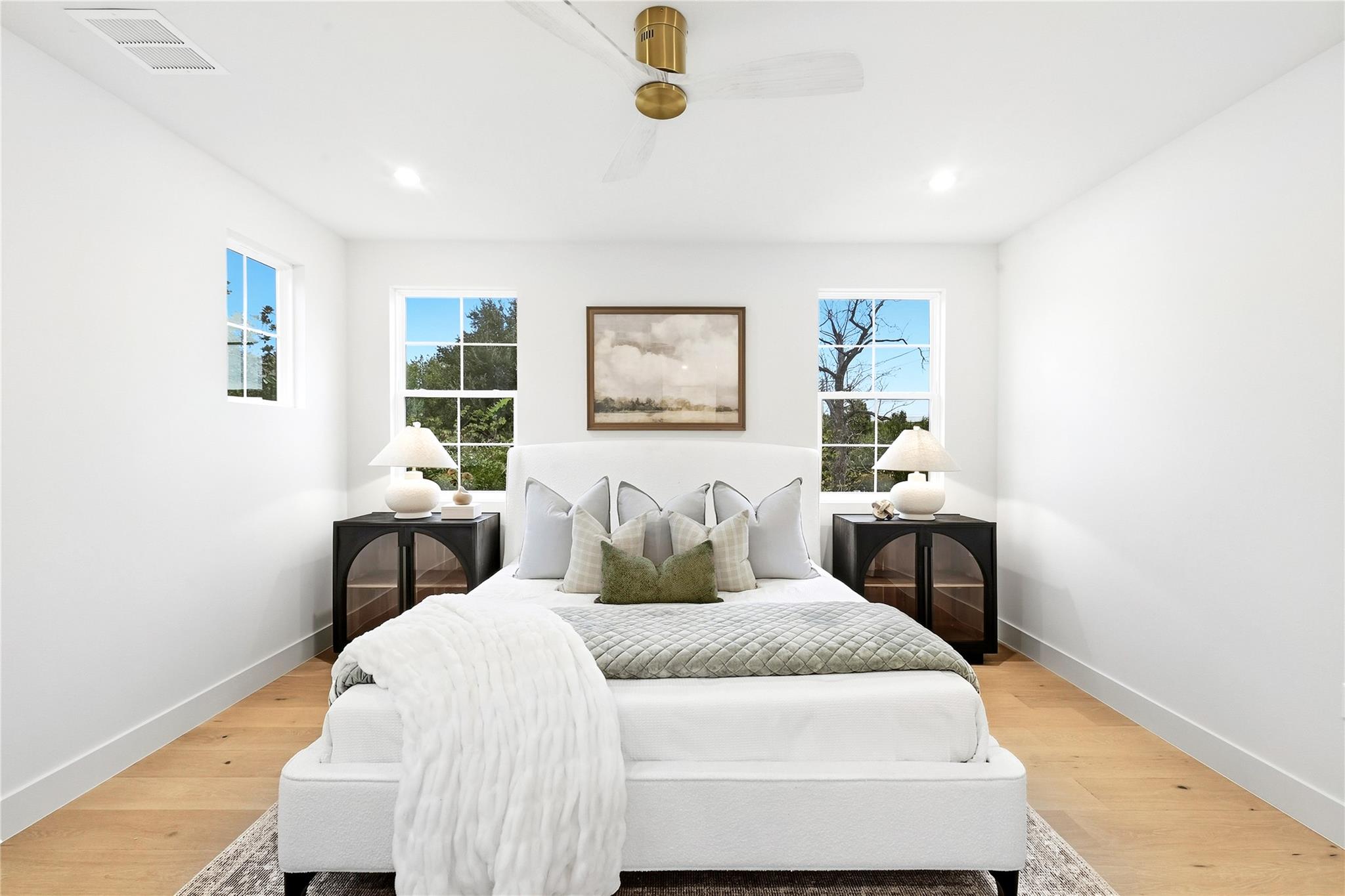 1201 Georgian St Property Photo 17