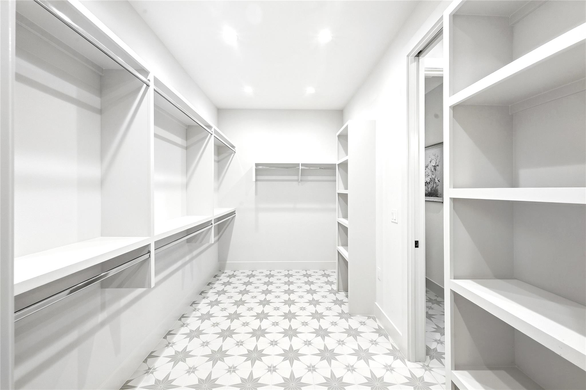 1201 Georgian St Property Photo 19