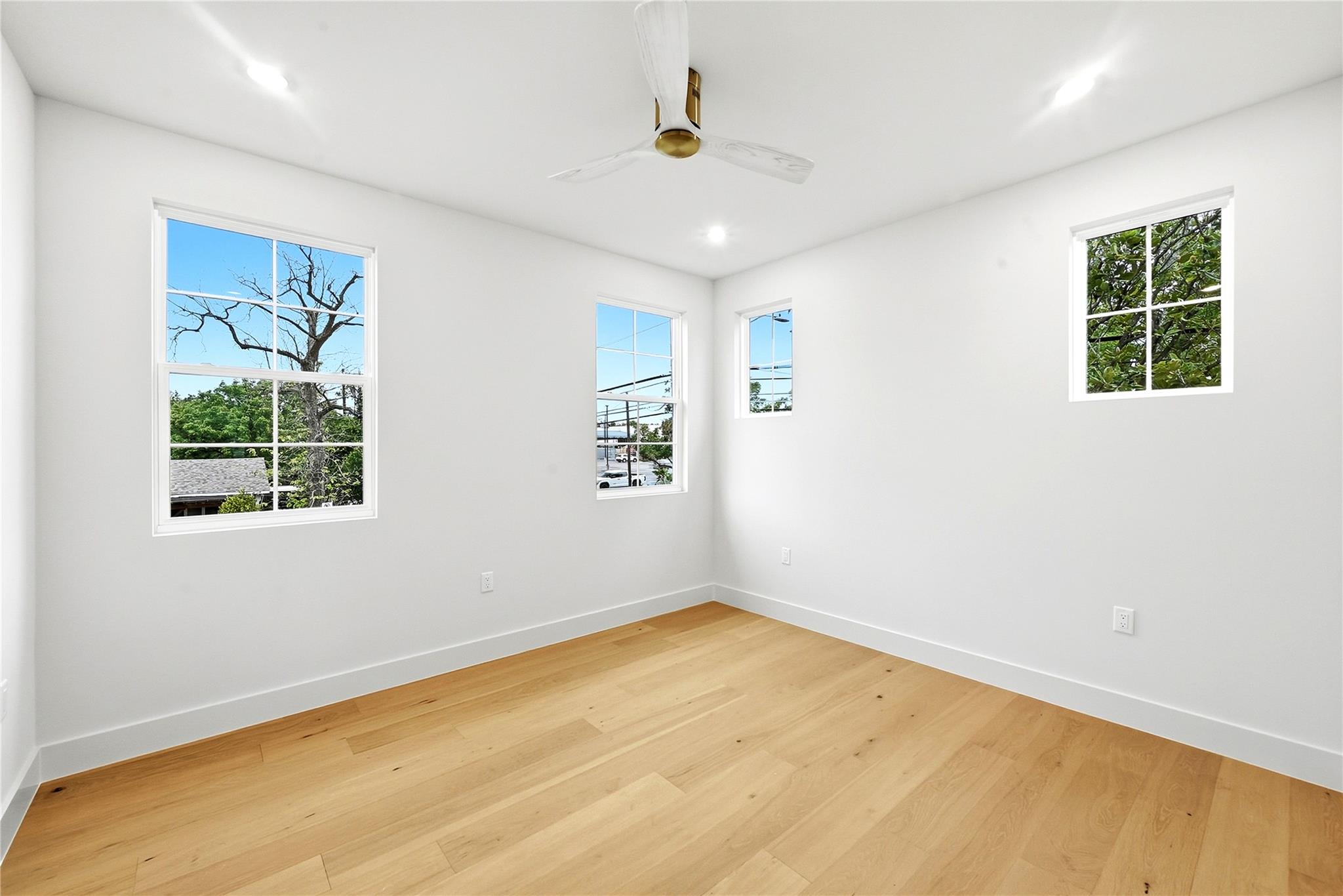 1201 Georgian St Property Photo 21