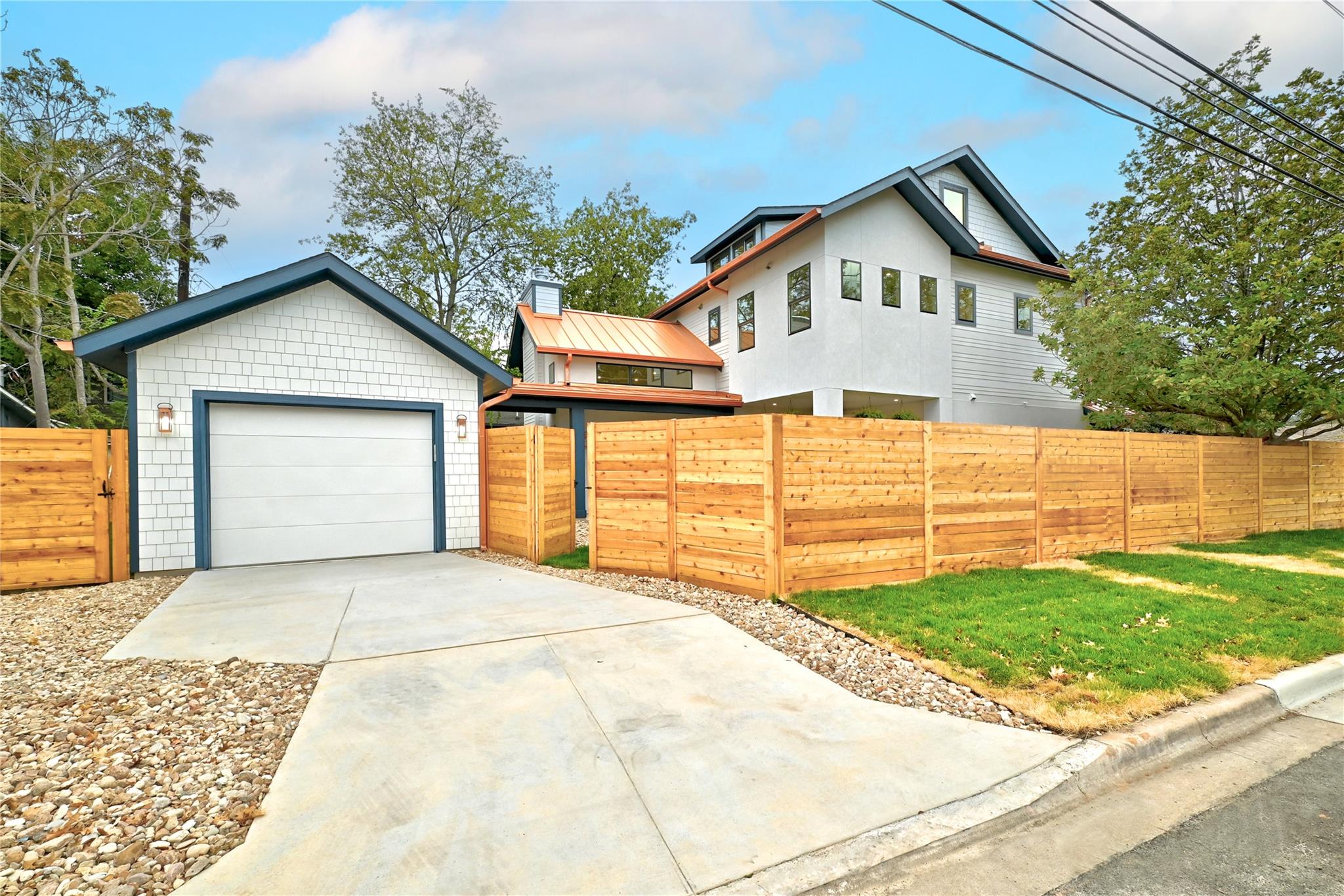 1201 Georgian St Property Photo 32
