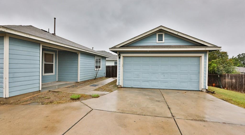 14009 Briarcreek Loop Property Photo 3