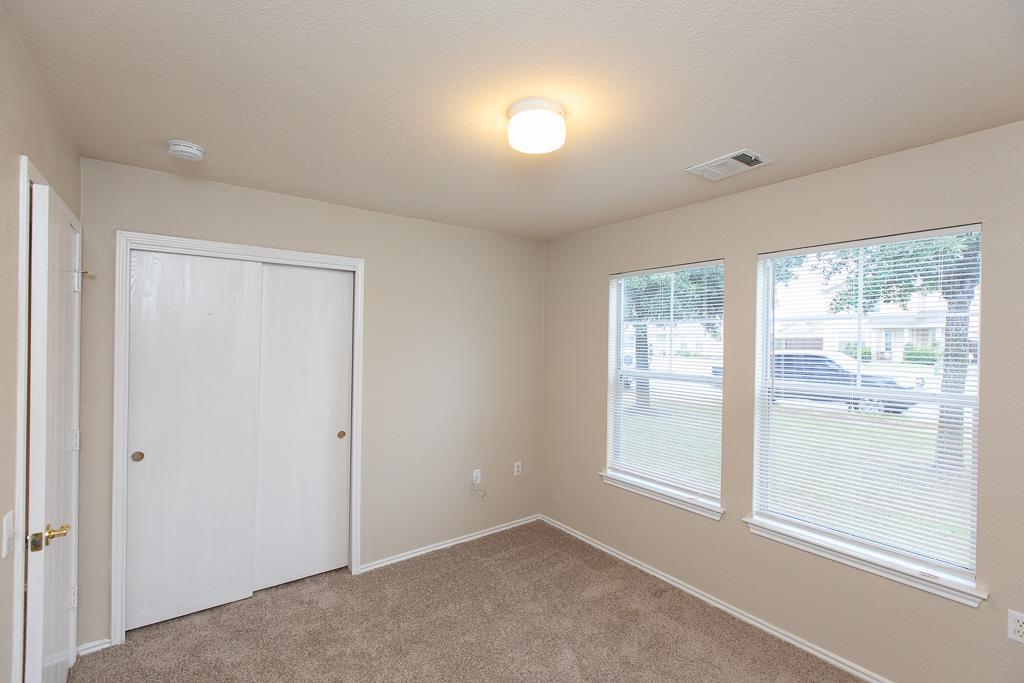 14009 Briarcreek Loop Property Photo 9