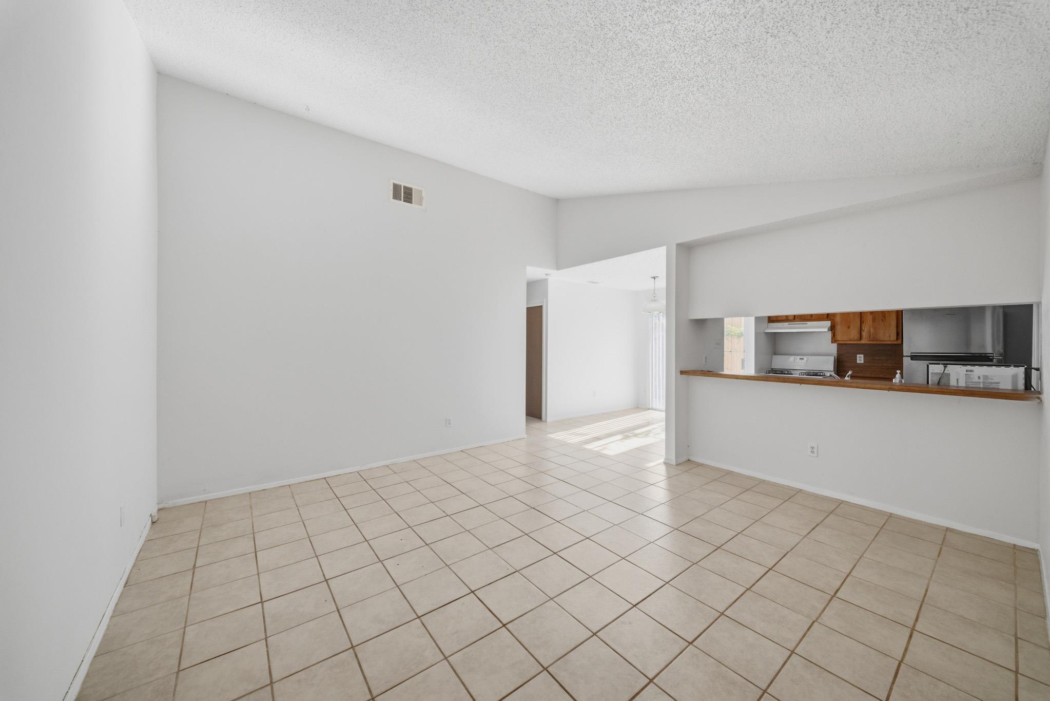 12002 Arrowwood Dr #b Property Photo 11