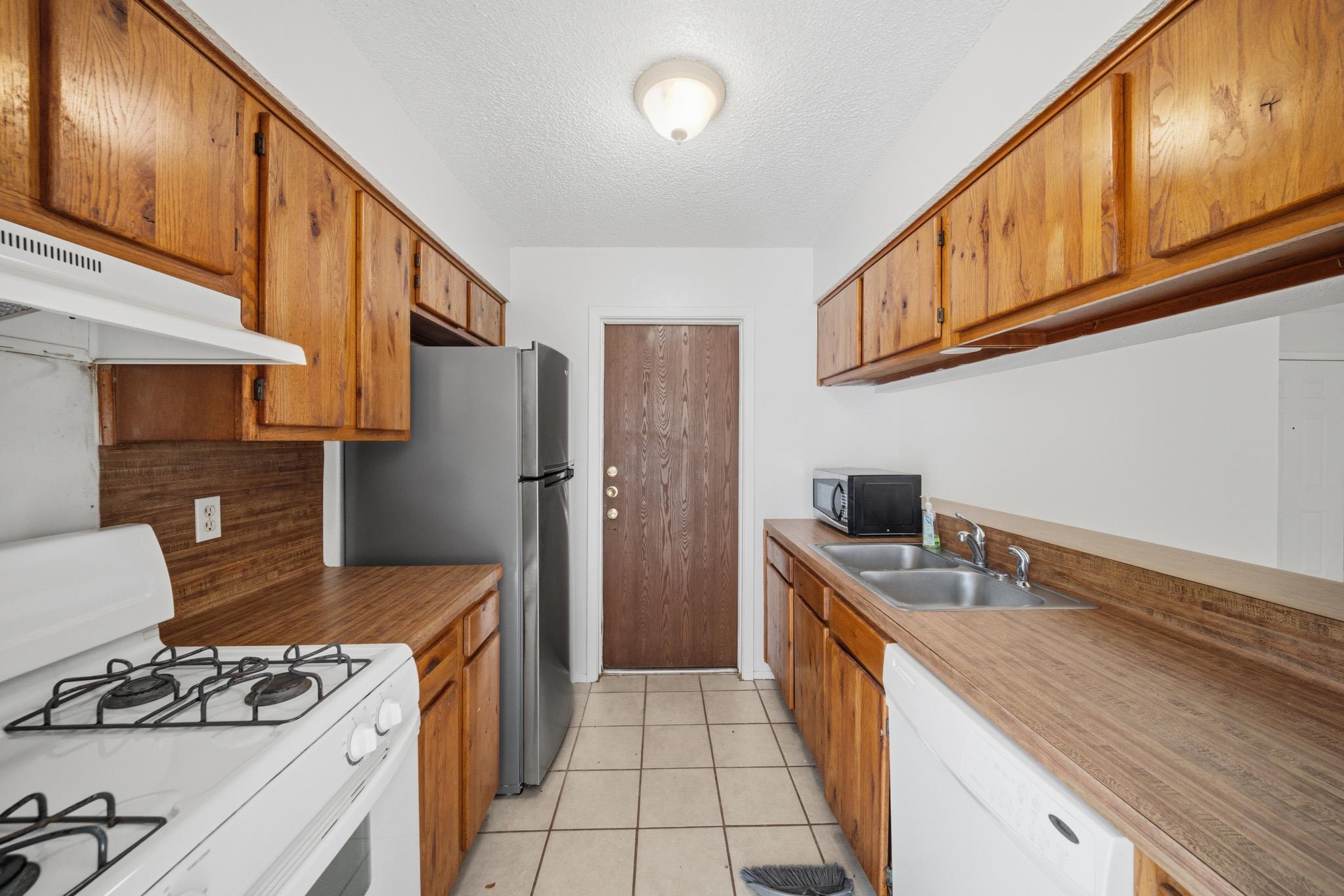 12002 Arrowwood Dr #b Property Photo 13