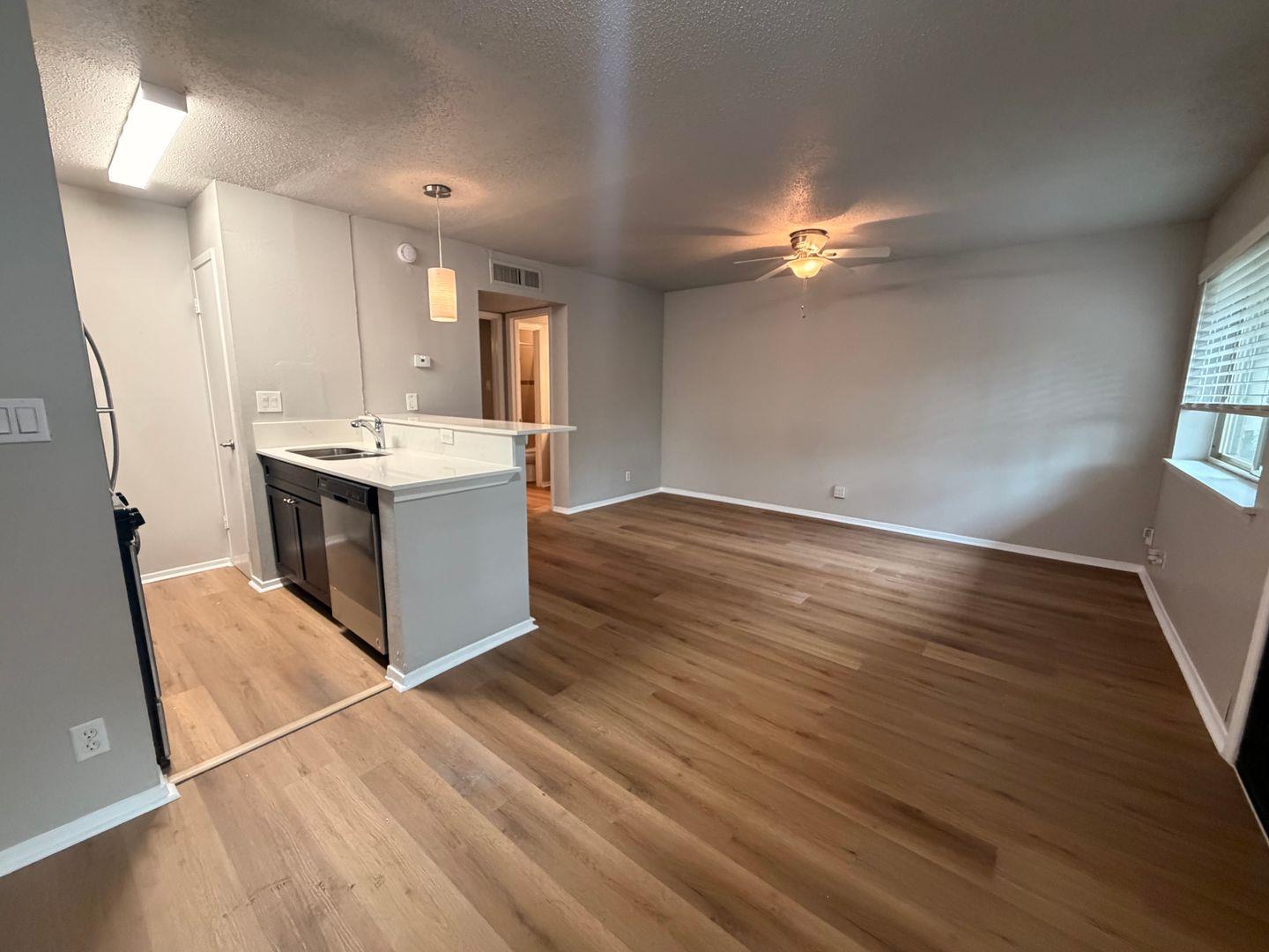 1202 Newning Ave #106 Property Photo 5