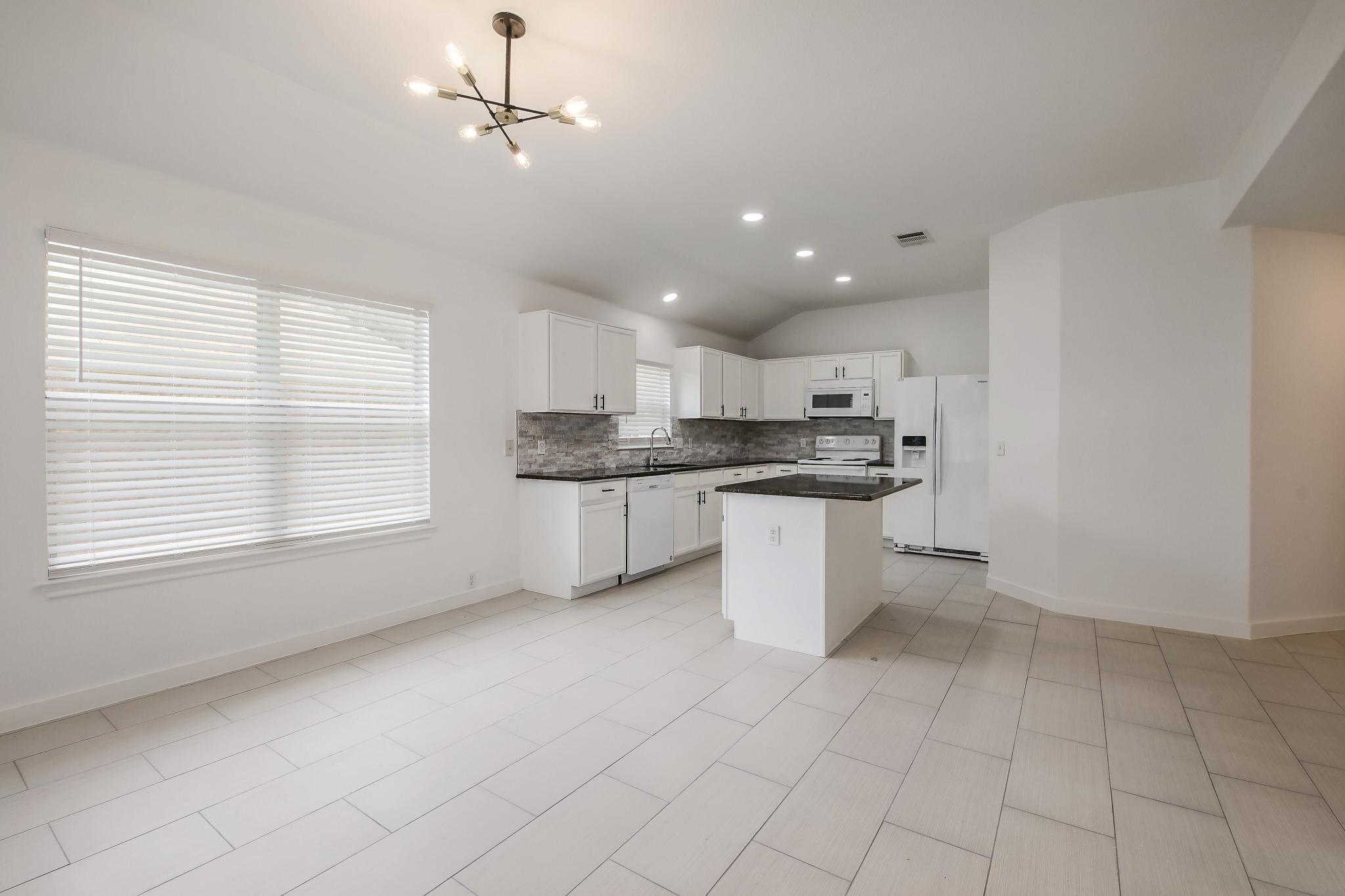 2108 Kane Cv Property Photo 6