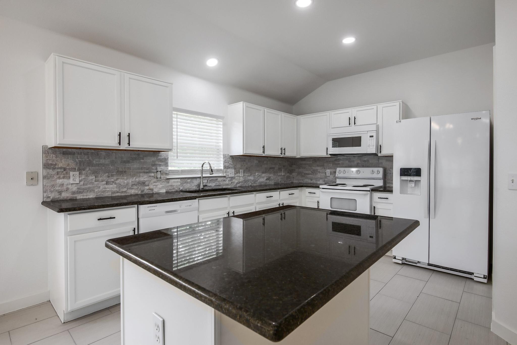 2108 Kane Cv Property Photo 18