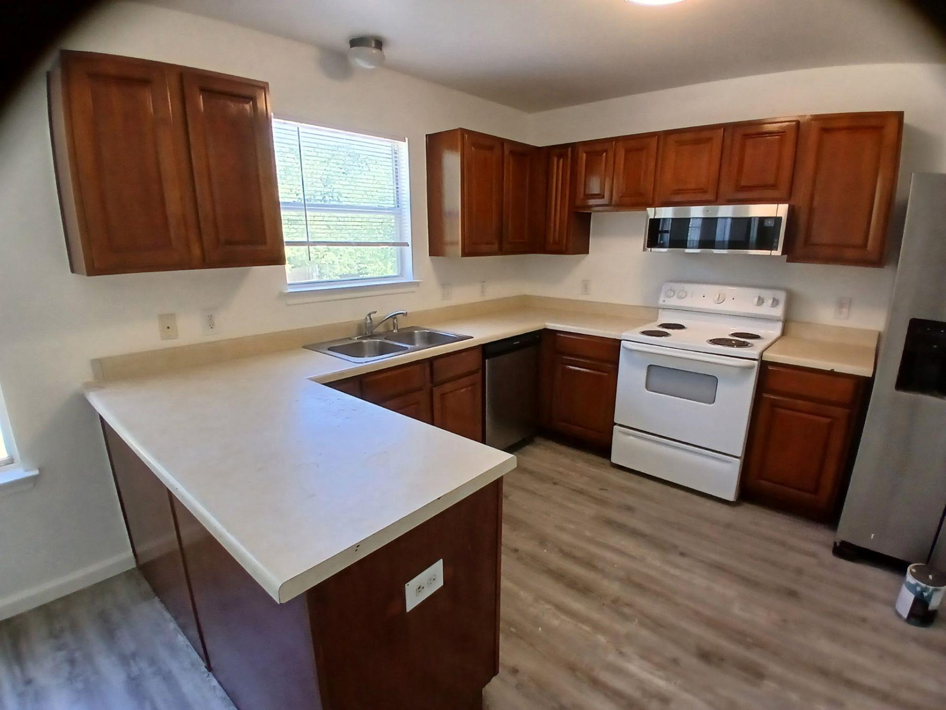 1014 Glen Meadow Cv Property Photo 7