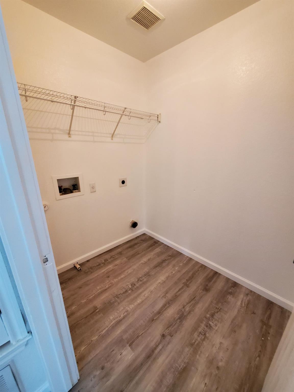 1014 Glen Meadow Cv Property Photo 14