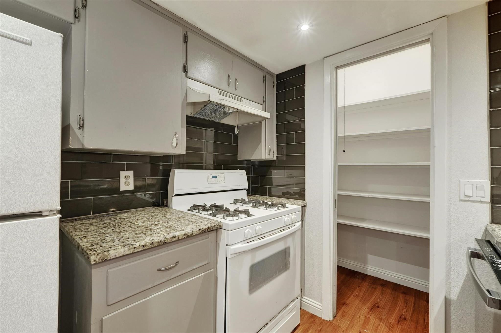 1302 E Saint Johns Ave #a Property Photo 9