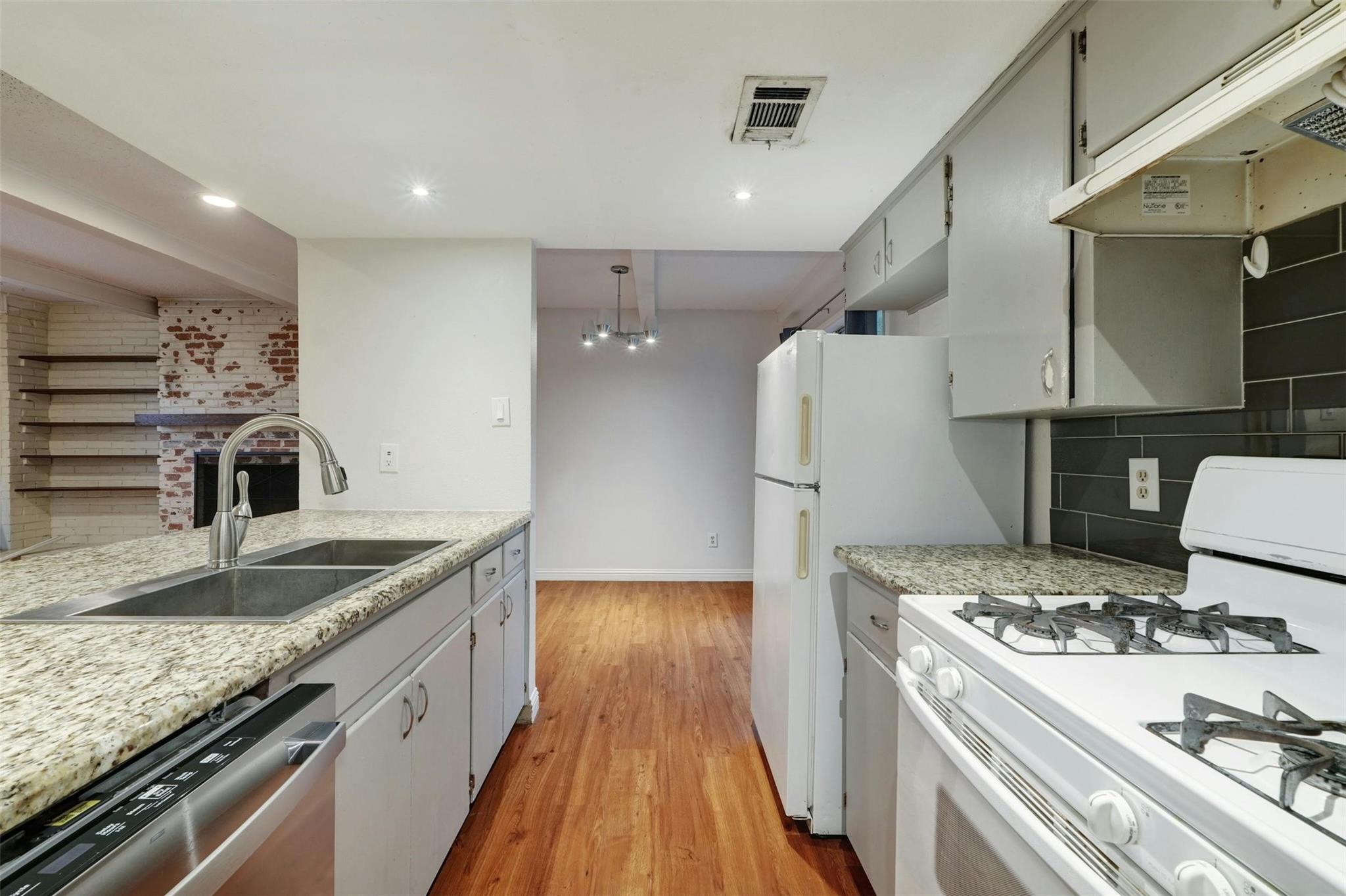 1302 E Saint Johns Ave #a Property Photo 10