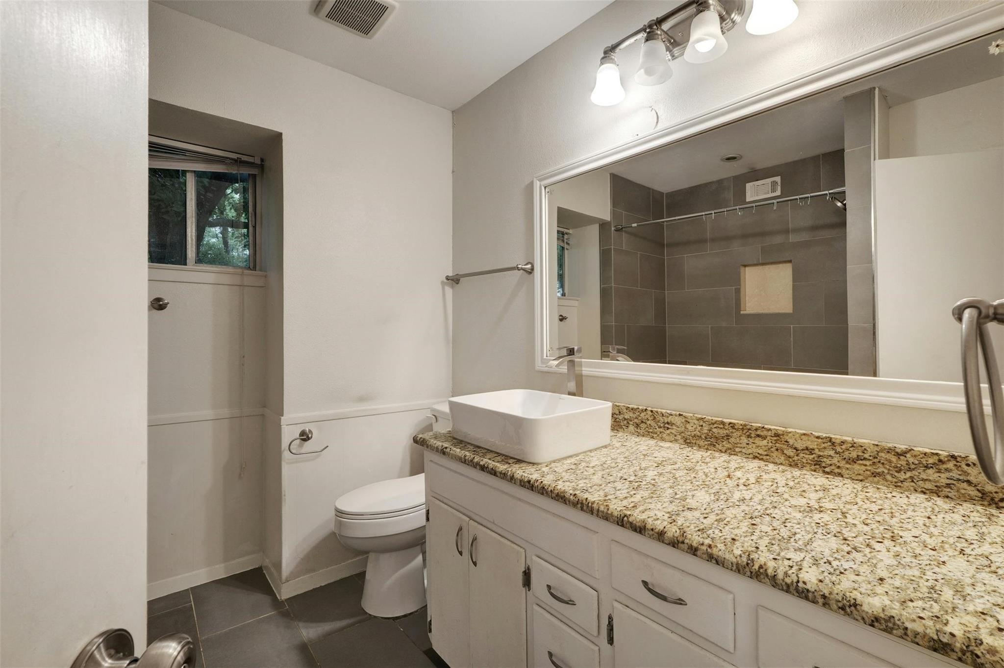 1302 E Saint Johns Ave #a Property Photo 15